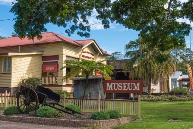 8 Hardwood Road, Landsborough QLD 4550, Landsborough - Thumbnail 3