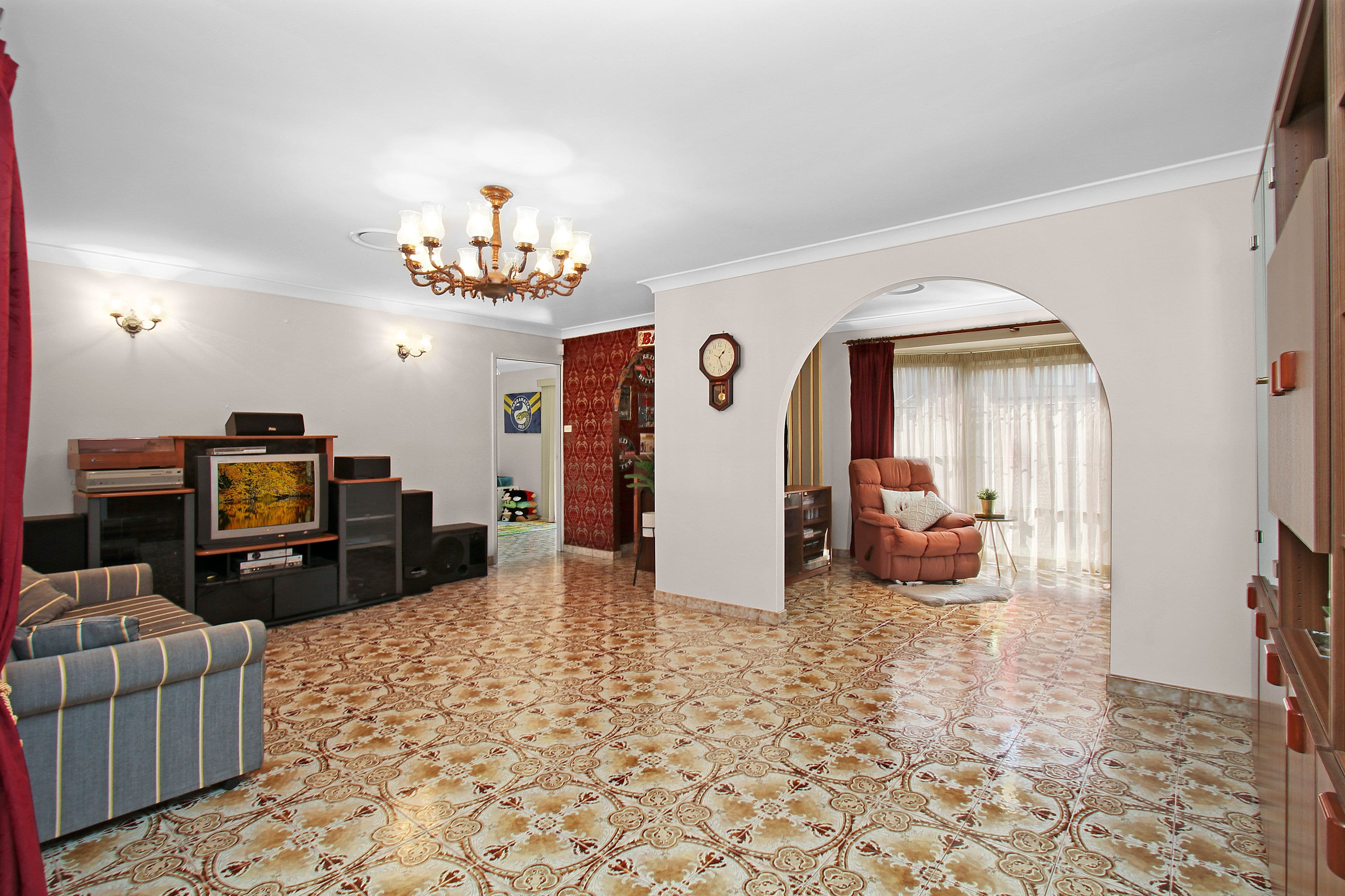 8 Tallowood Crescent, Bossley Park - Thumbnail 2