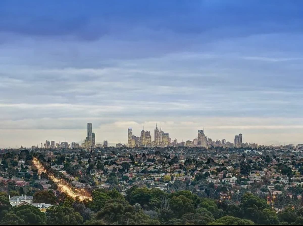 5002 / 2 Sovereign Point, Doncaster VIC 3108, Doncaster - Thumbnail 2