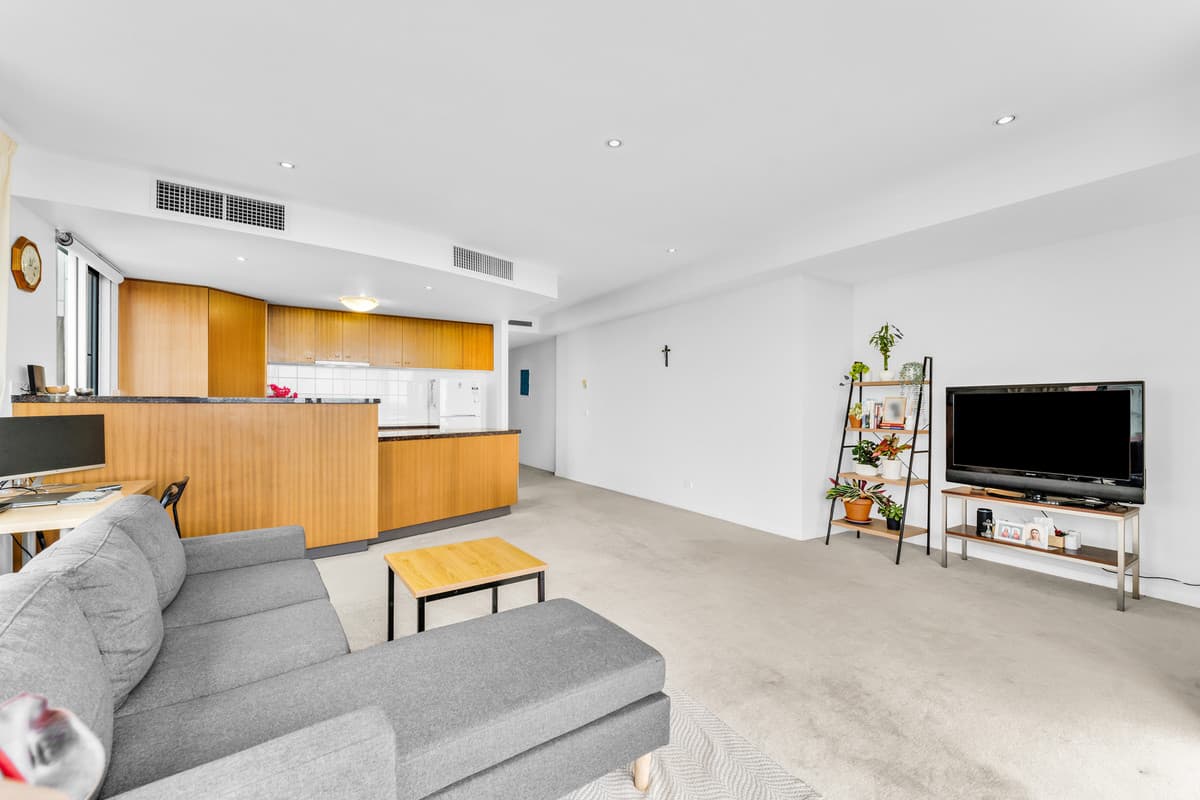 5002 / 2 Sovereign Point, Doncaster VIC 3108, Doncaster - Thumbnail 4