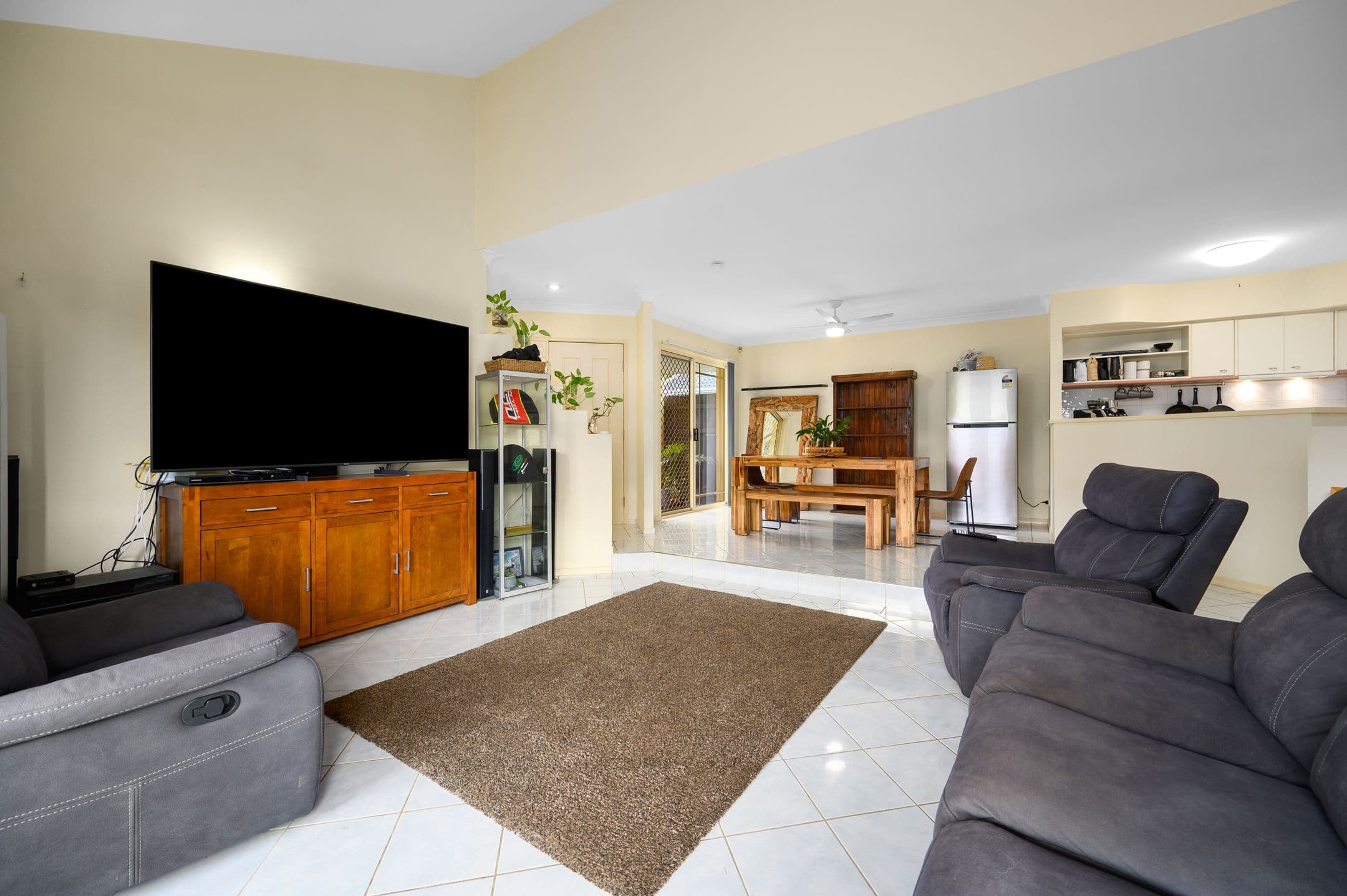 23 Zac Avenue, Coombabah QLD 4216, Coombabah - Thumbnail 4