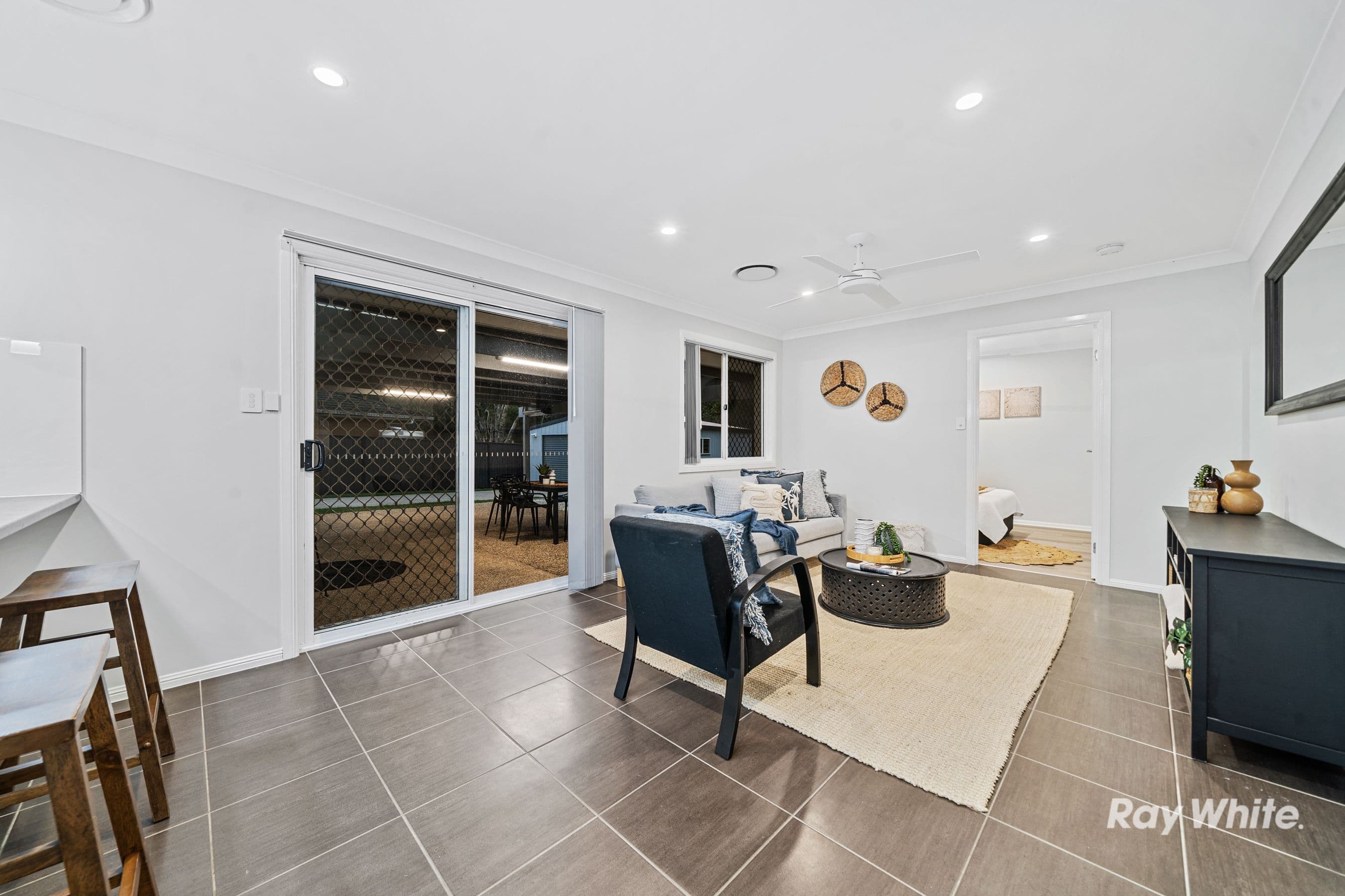 42 Colisa Crescent, Regents Park QLD 4118, Regents Park - Thumbnail 5