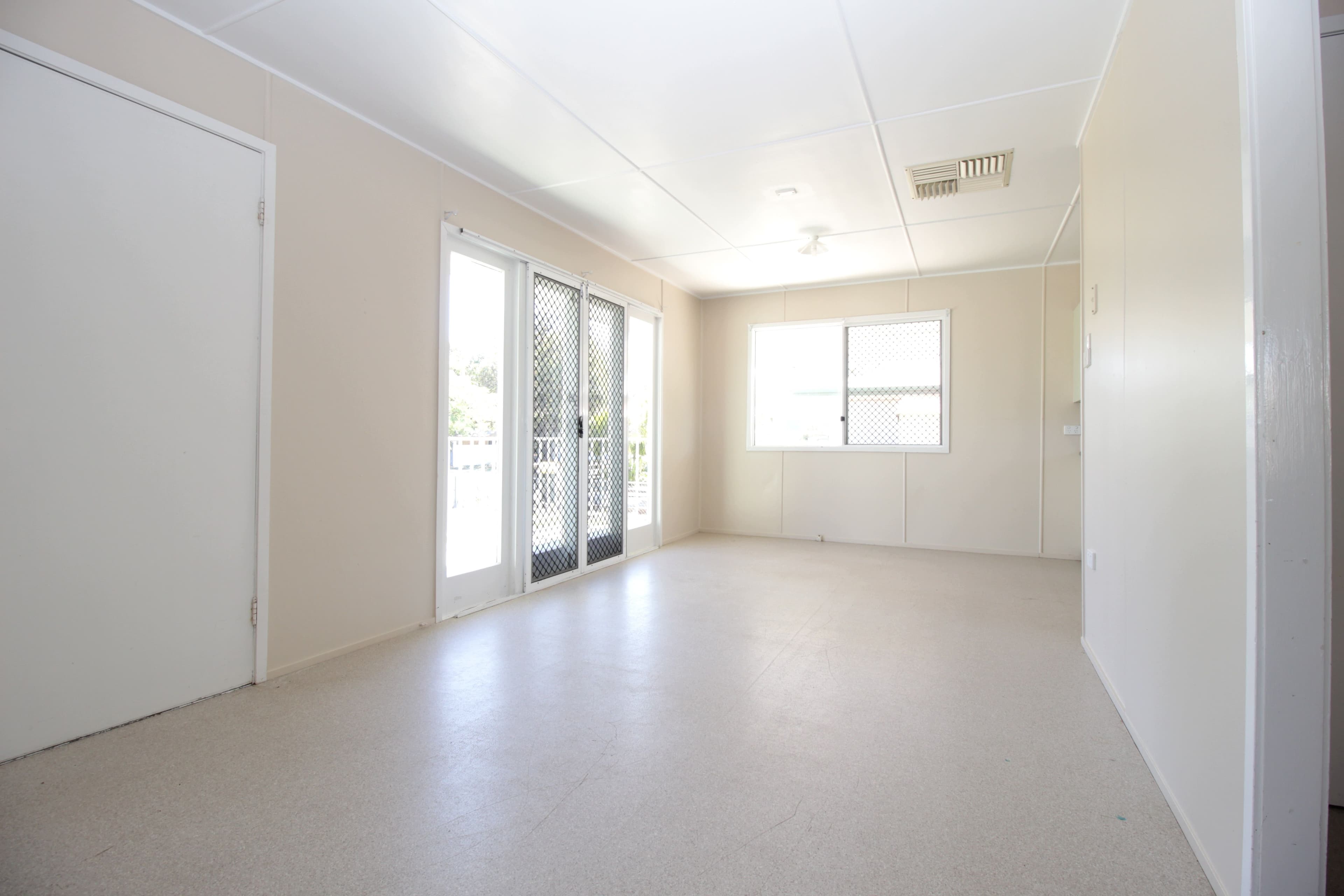 7 Pill Street, Emerald QLD 4720, Emerald - Thumbnail 7