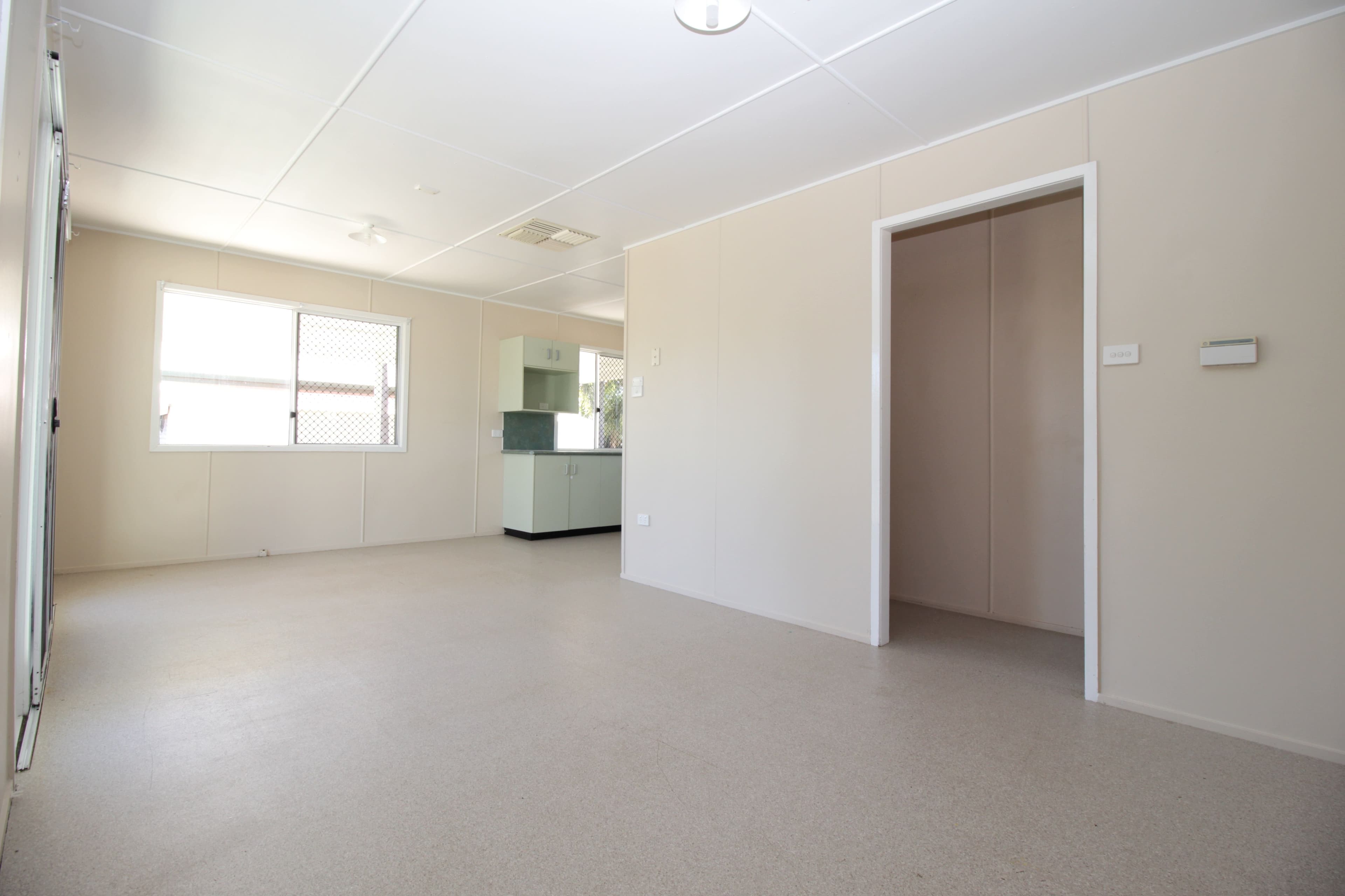 7 Pill Street, Emerald QLD 4720, Emerald - Thumbnail 8