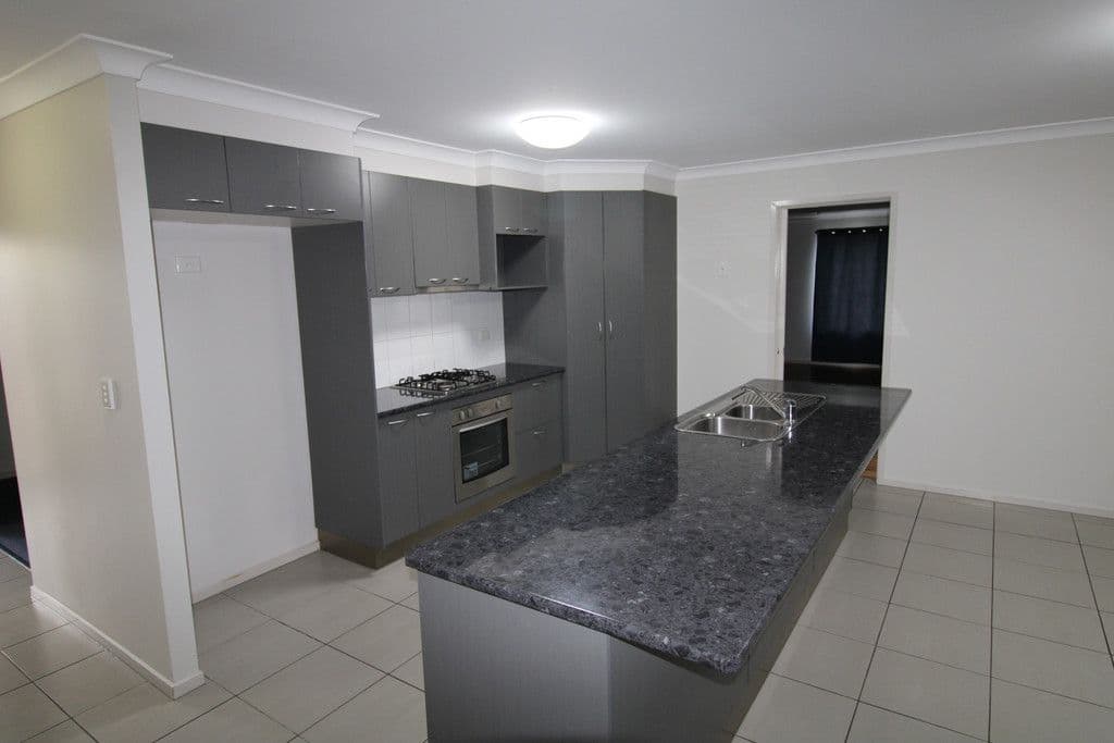 46 Mayfair Drive, Emerald QLD 4720, Emerald - Thumbnail 2