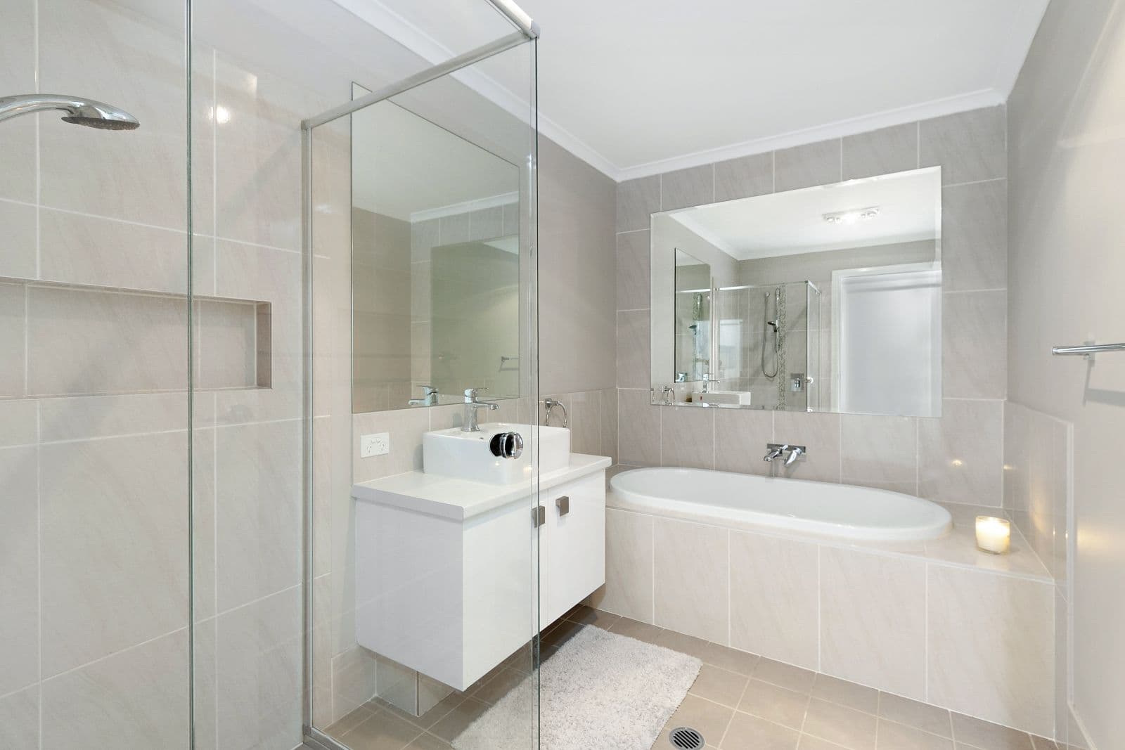 555 Londonderry Road, Londonderry - Thumbnail 7