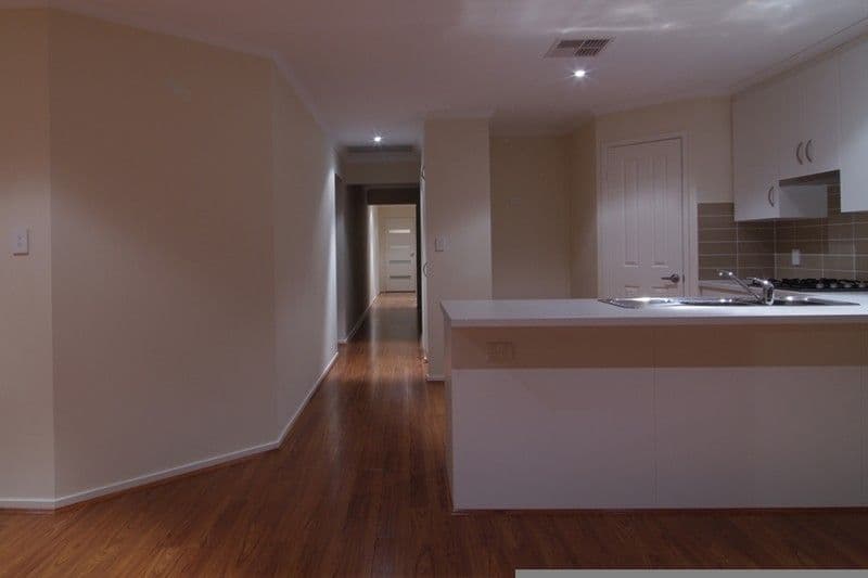 15 Sunshine Avenue, WARRADALE SA 5046, Warradale - Thumbnail 2