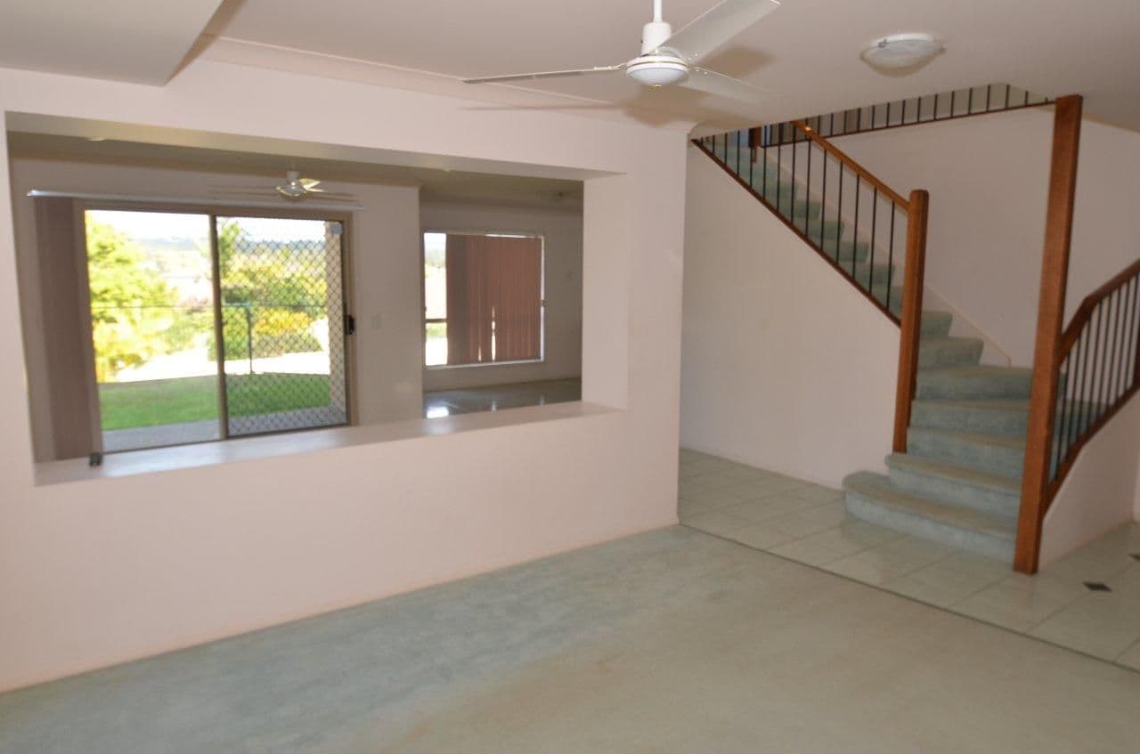 24 Tee Trees Boulevard, ARUNDEL QLD 4214, Arundel - Thumbnail 5