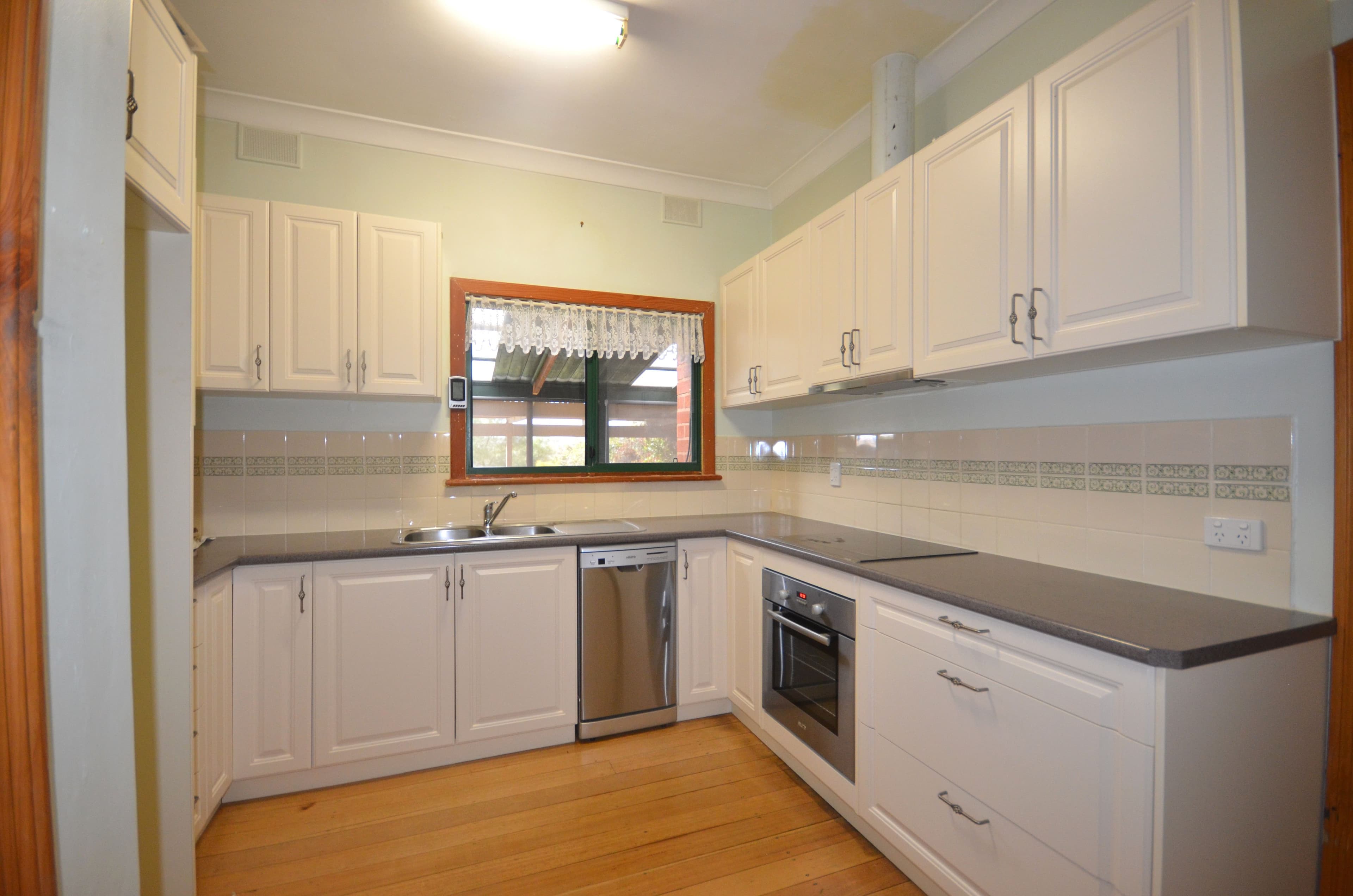 11 The Crescent, Burra SA 5417, Burra - Thumbnail 7