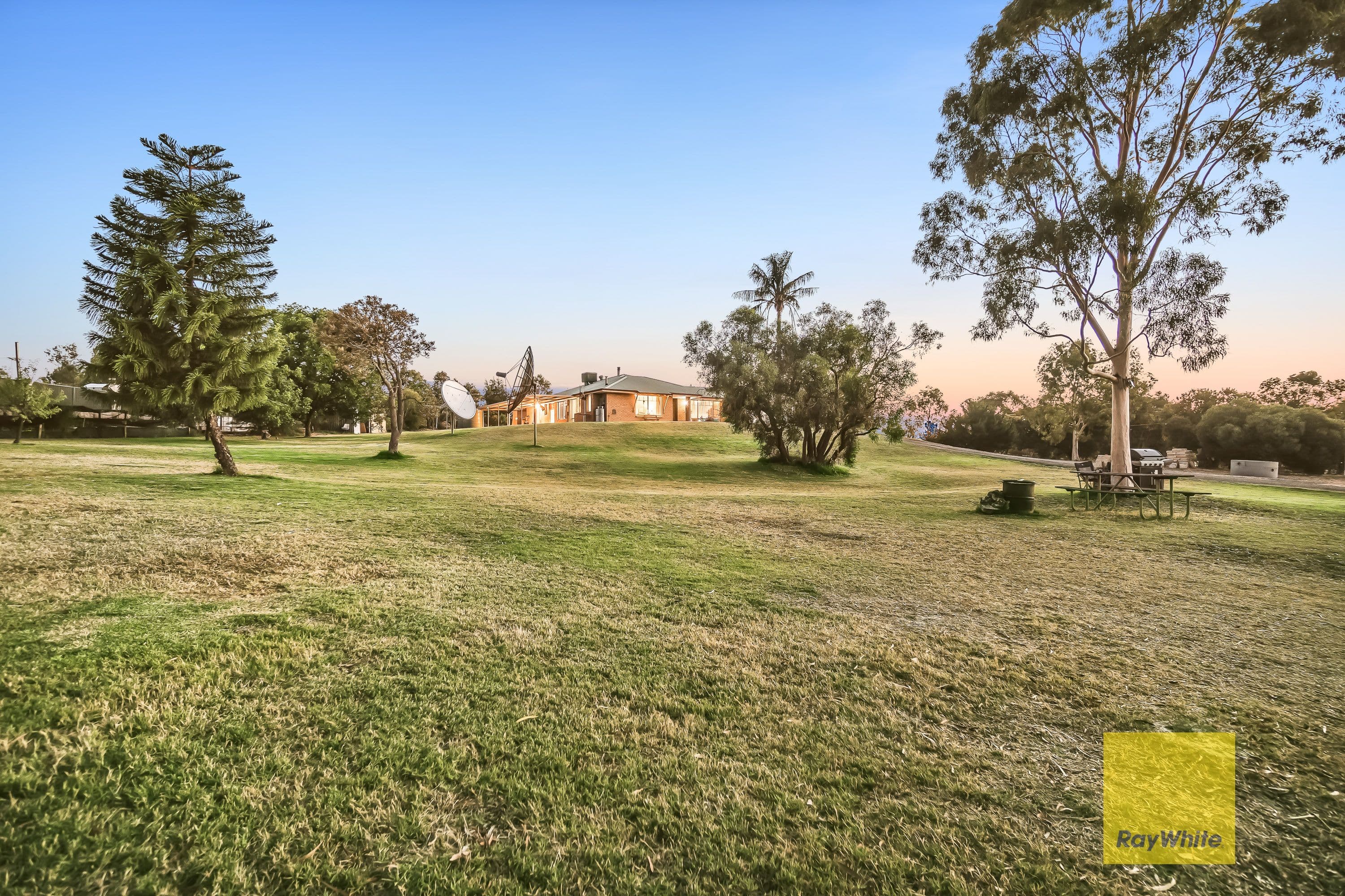 10 Lenzo Court, GNANGARA WA 6077, Gnangara - Thumbnail 6