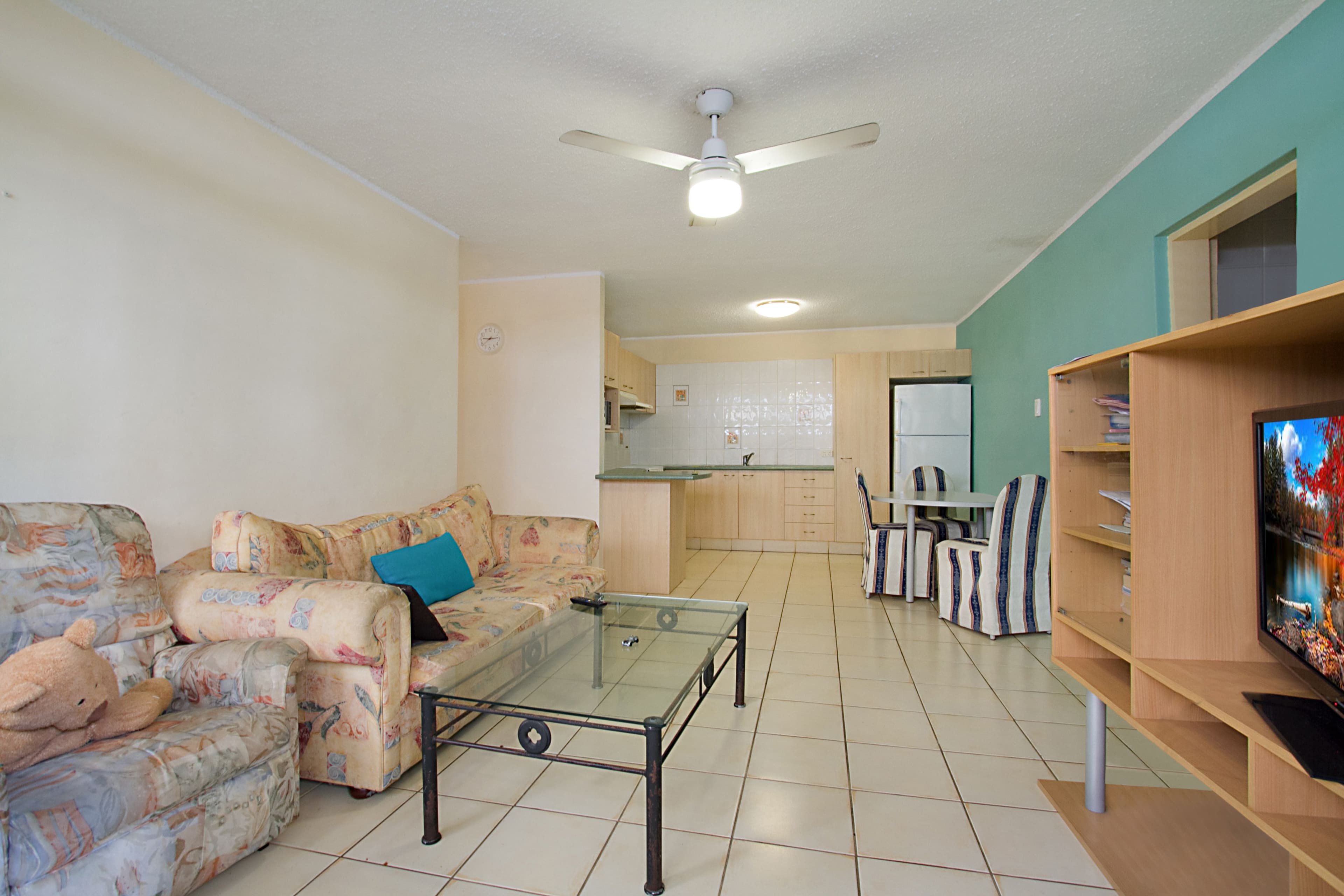 26 Leonard Avenue, Surfers Paradise QLD 4217, Surfers Paradise - Thumbnail 2