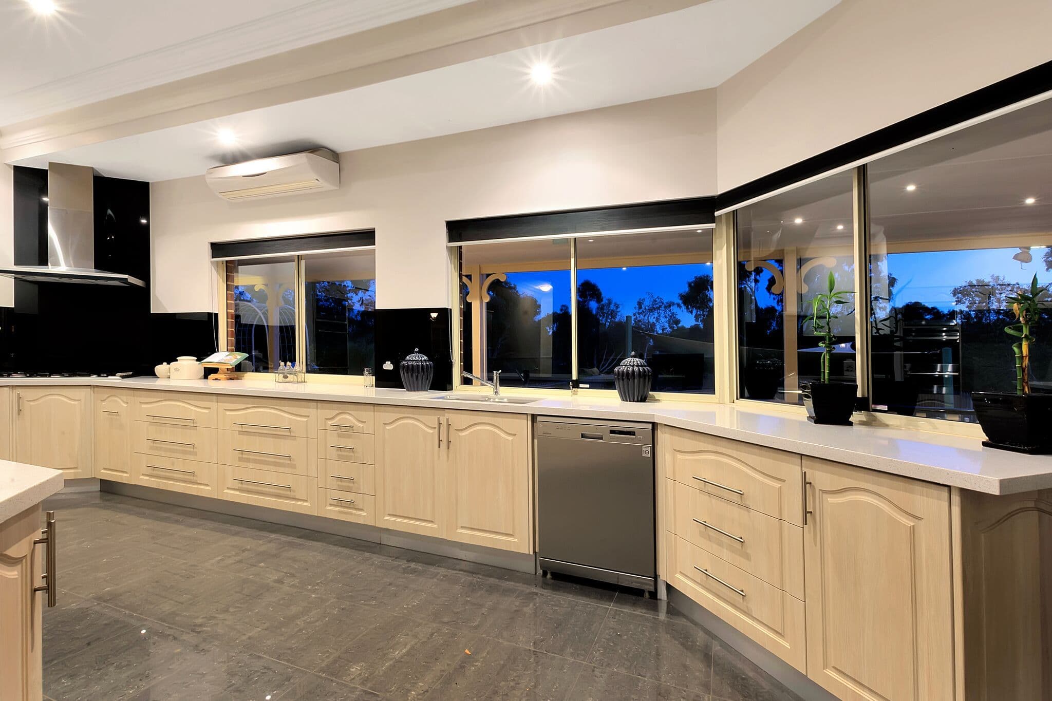 24 Seminara Place, MARIGINIUP WA 6078, Mariginiup - Thumbnail 8