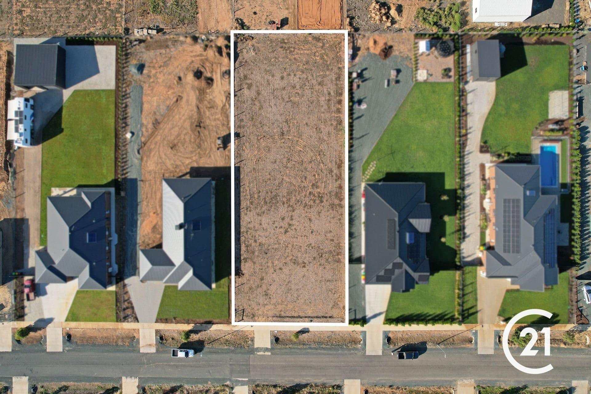 28 Clover Crescent, Echuca, VIC, 3564, Echuca - Thumbnail 2