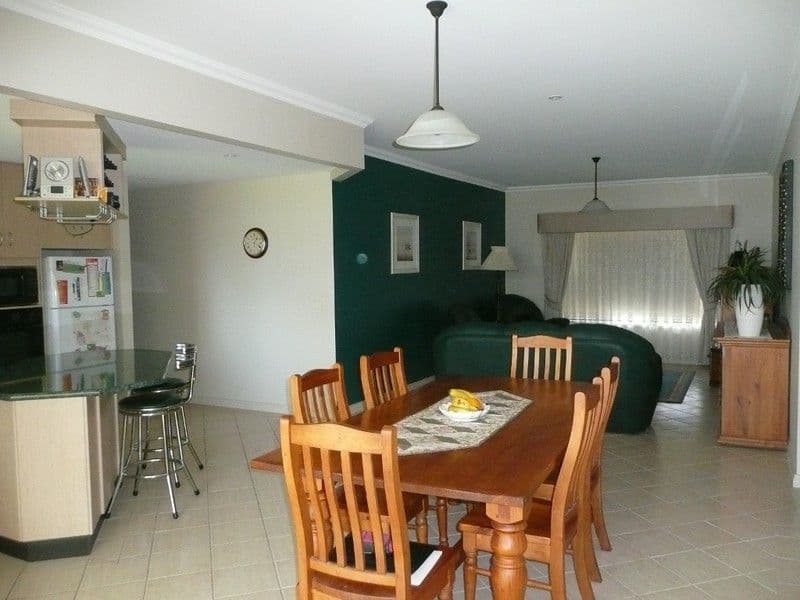 104 Cooke Street, KINGSTON SE SA 5275, Kingston Se - Thumbnail 2