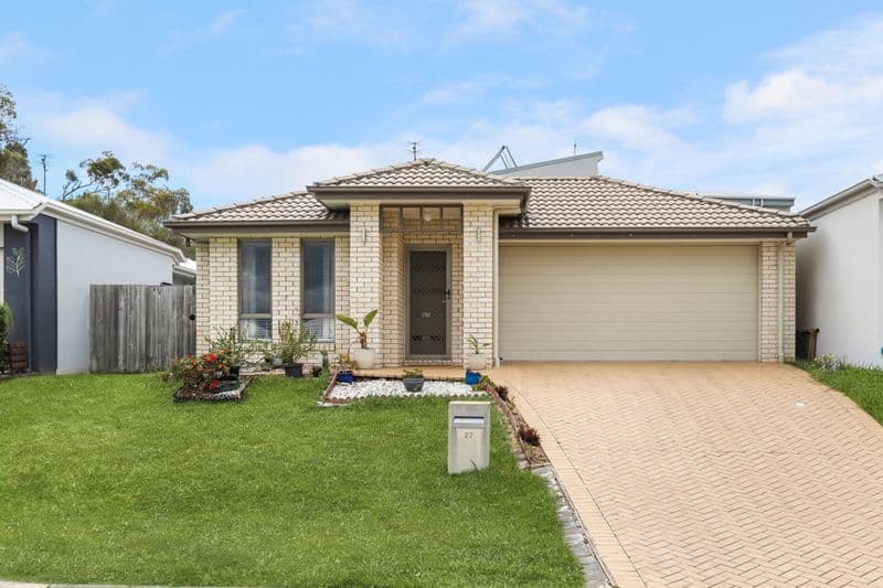 27 Riverstone Crescent, Little Mountain - Image 1