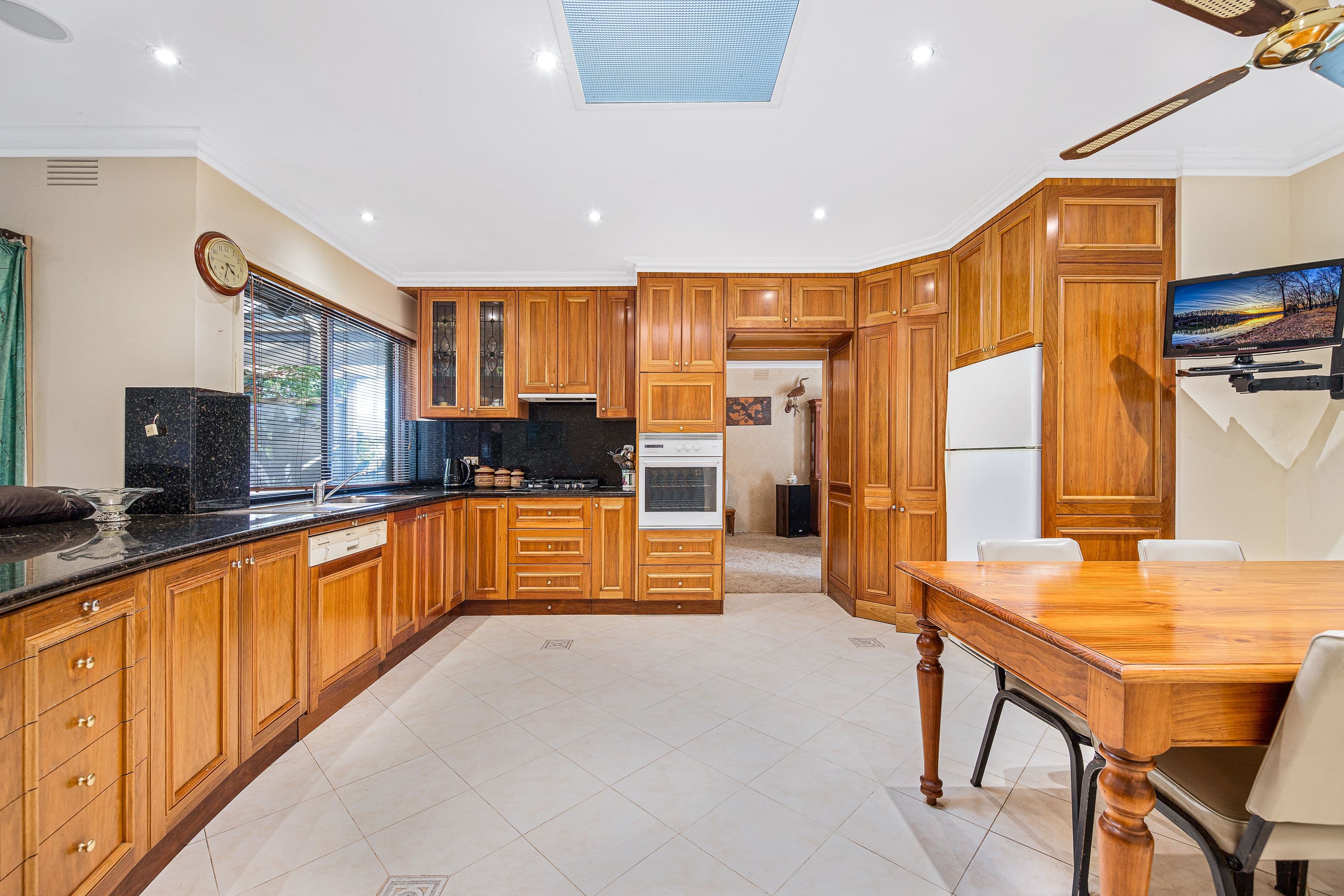 28 Watsons Road, Glen Waverley VIC 3150, Glen Waverley - Image 1