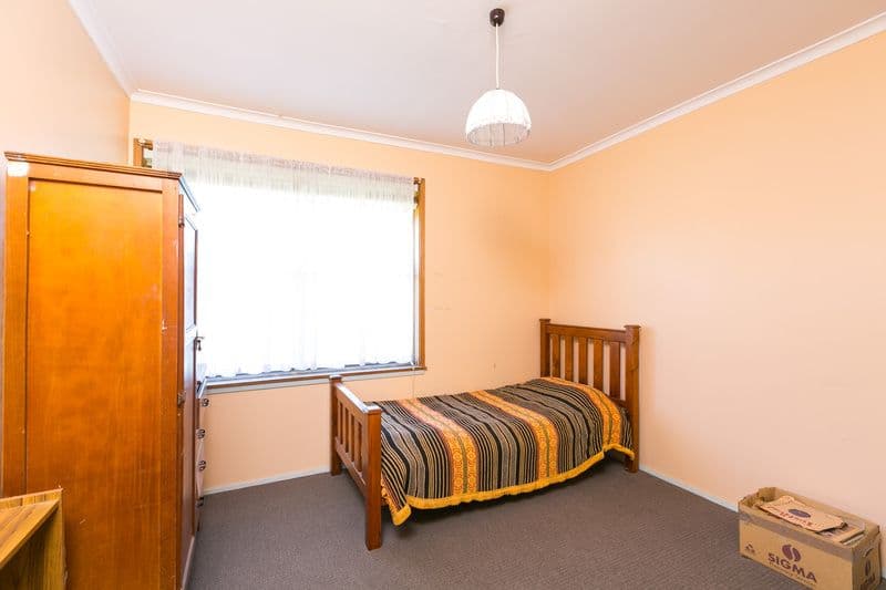 6 Finch Avenue, California Gully VIC 3556, California Gully - Thumbnail 6