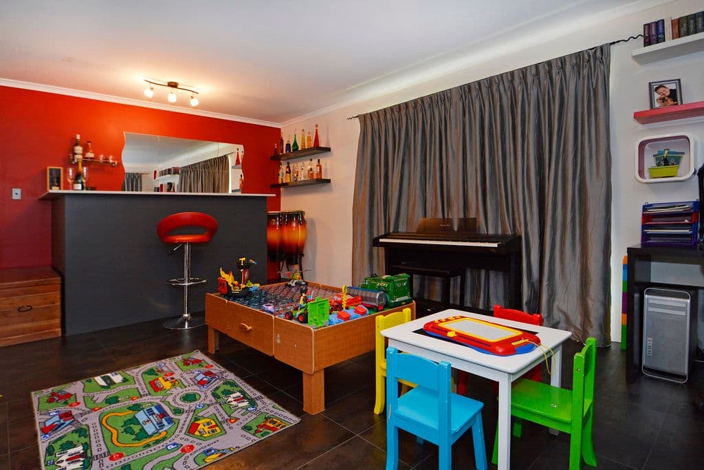 87 Bronzewing Street, Huntingdale WA 6110, Huntingdale - Thumbnail 4