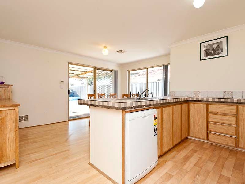 7 Bayonne Gardens, PORT KENNEDY WA 6172, Port Kennedy - Thumbnail 2