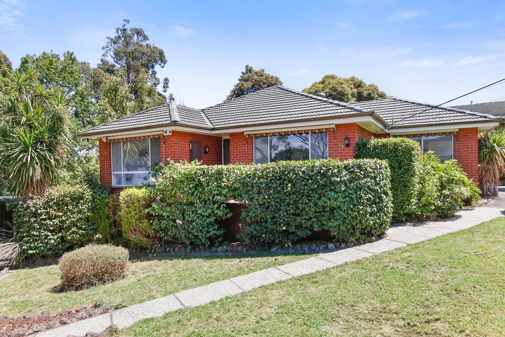 9 Elms Road, Mooroolbark VIC 3138, Mooroolbark - Thumbnail 2