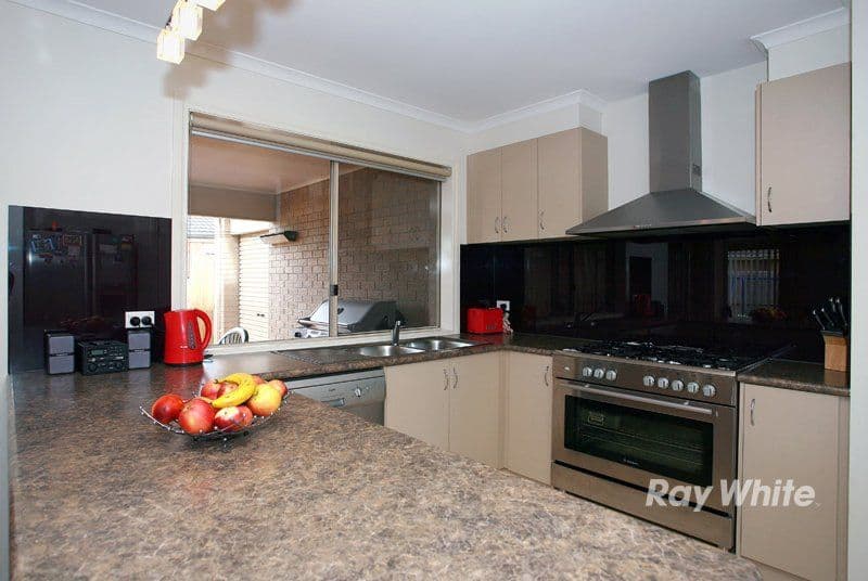 14 Bellbrae Crescent, CRANBOURNE VIC 3977, Cranbourne West - Image 1