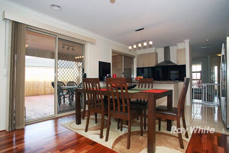 14 Bellbrae Crescent, CRANBOURNE VIC 3977, Cranbourne West - Thumbnail 3