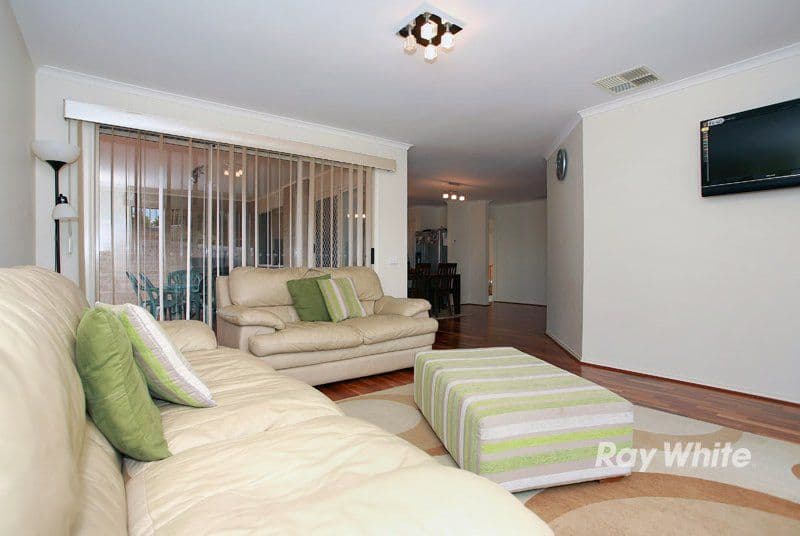 14 Bellbrae Crescent, CRANBOURNE VIC 3977, Cranbourne West - Thumbnail 6