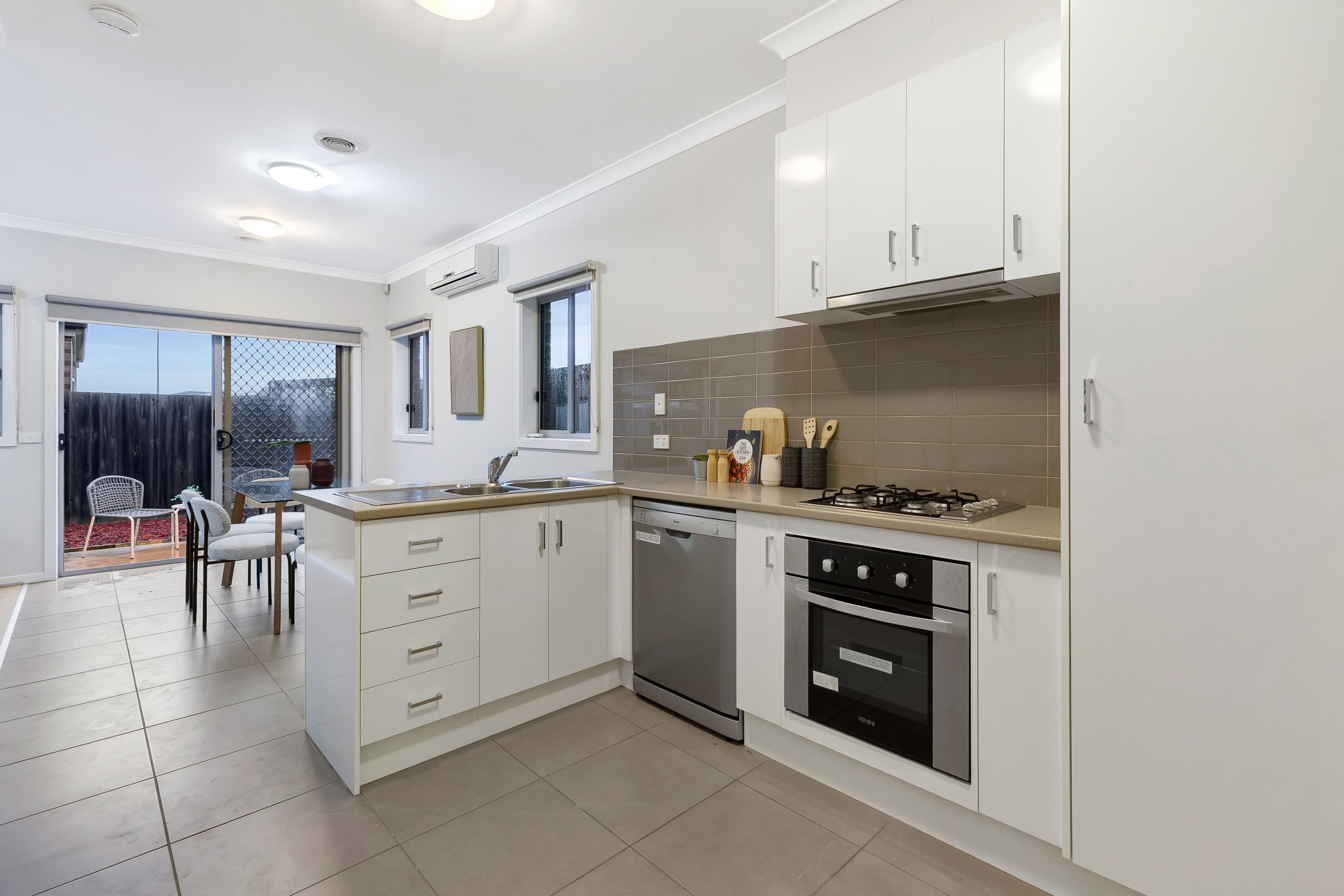 28 Whistler Drive, Oakden SA 5086, Oakden - Thumbnail 5