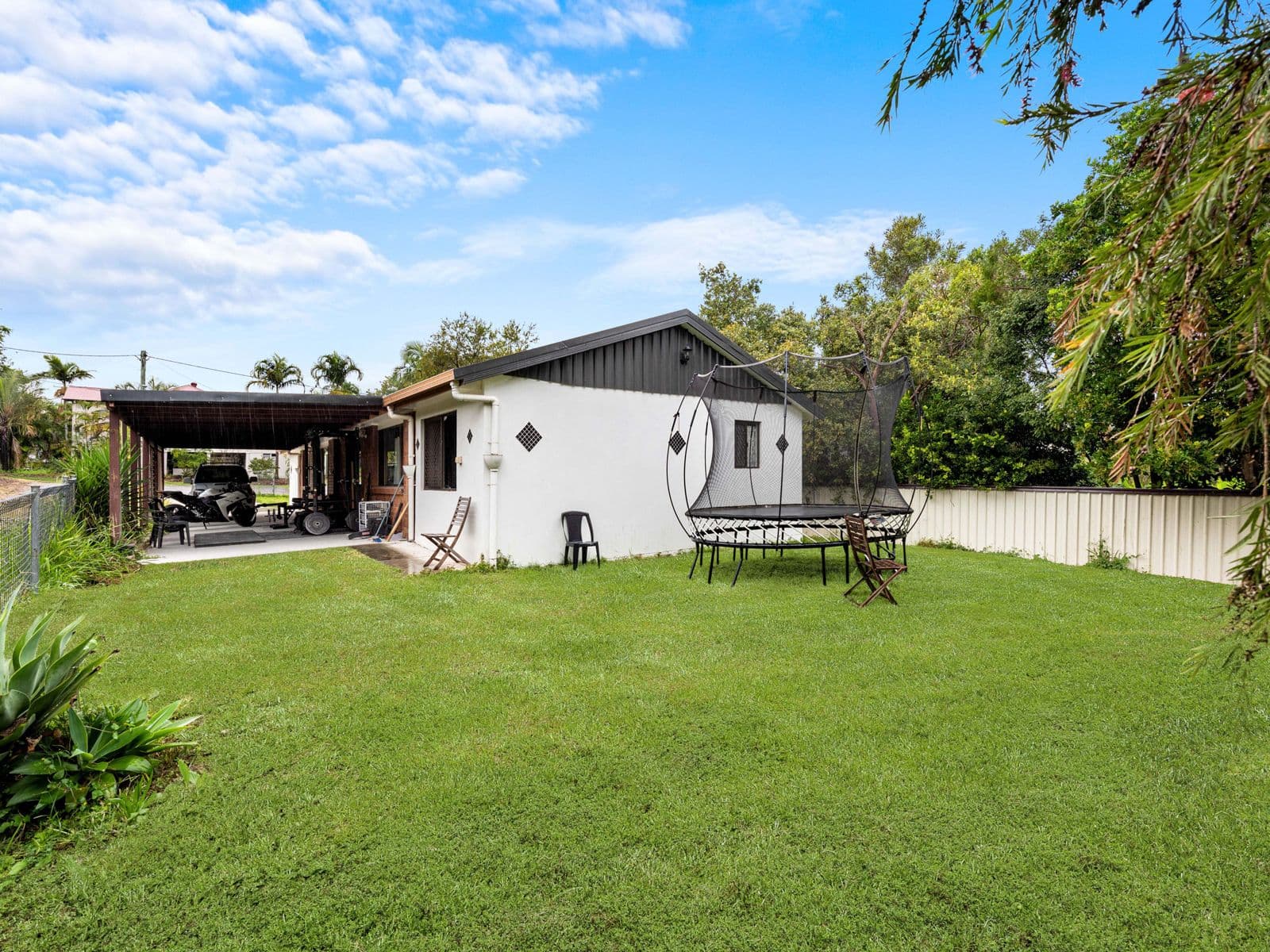 3 Broadmere Street, Annerley QLD 4103, Annerley - Thumbnail 2