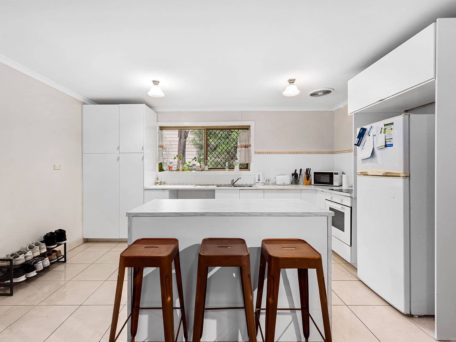 3 Broadmere Street, Annerley QLD 4103, Annerley - Thumbnail 3