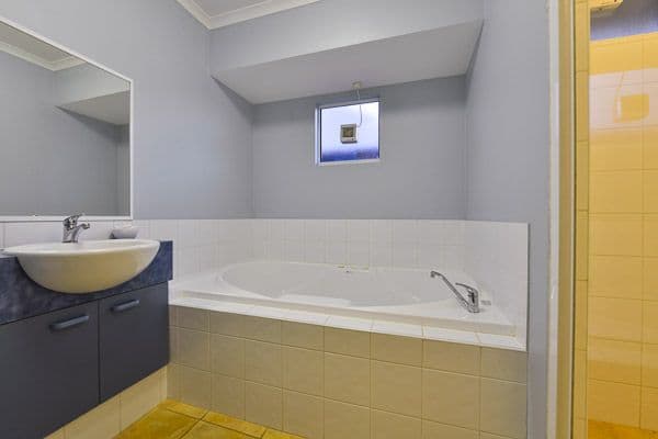 Unit 115 Osprey Holiday Village, Exmouth WA 6707, Exmouth - Thumbnail 7