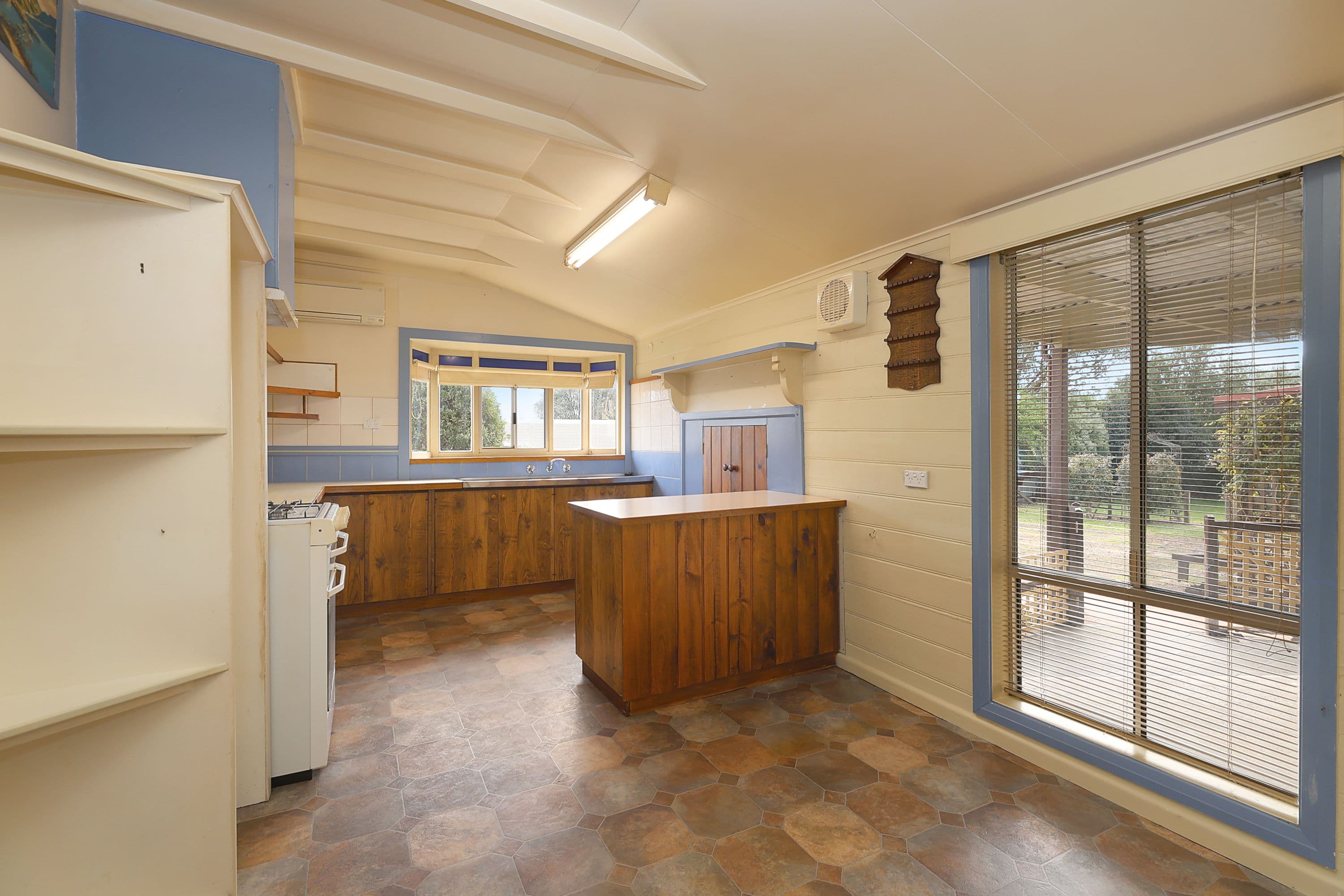 10 Scott Street, Camperdown VIC 3260, Camperdown - Thumbnail 4