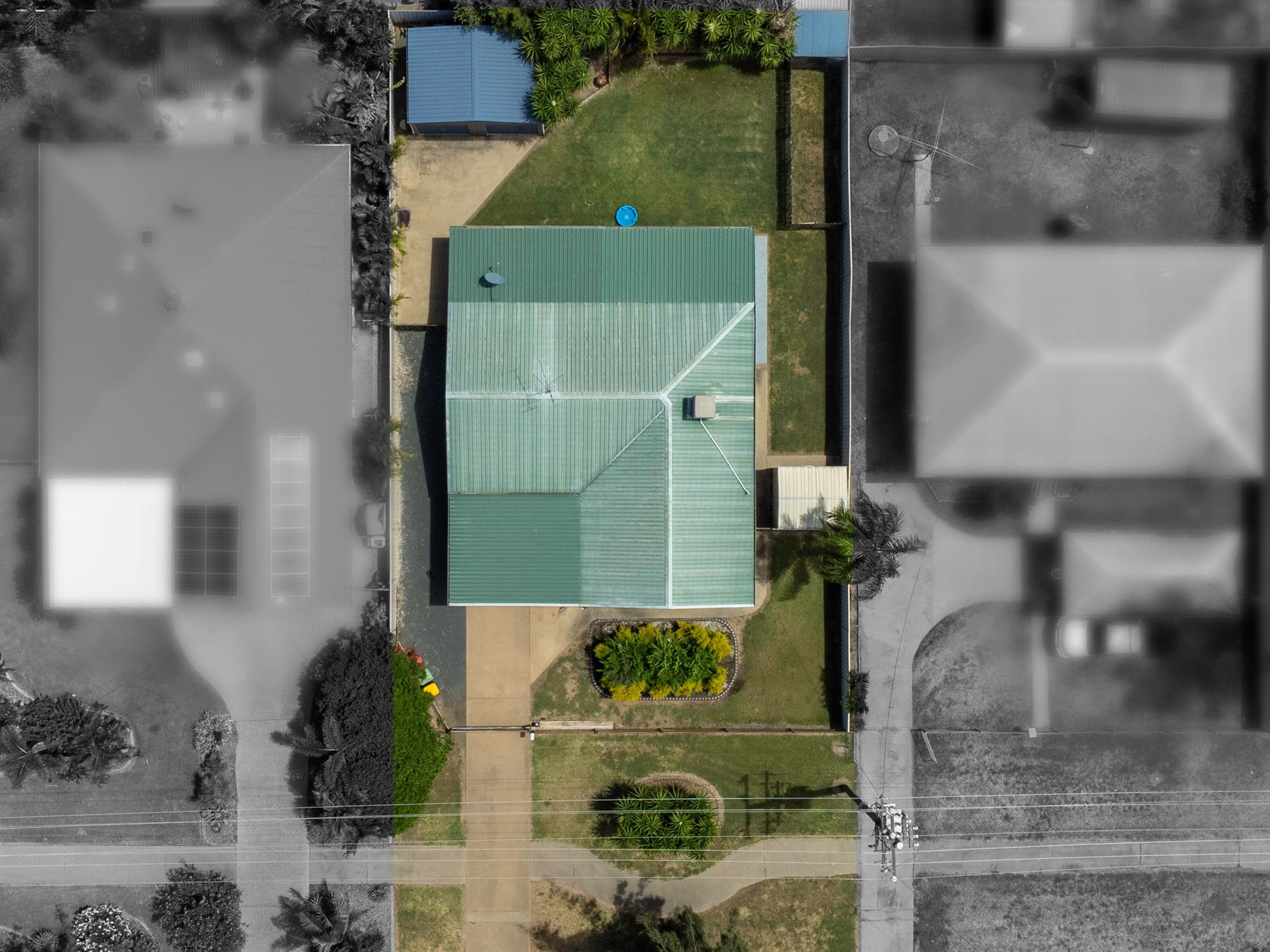 51 Loch Street, Emerald QLD 4720, Emerald - Thumbnail 2