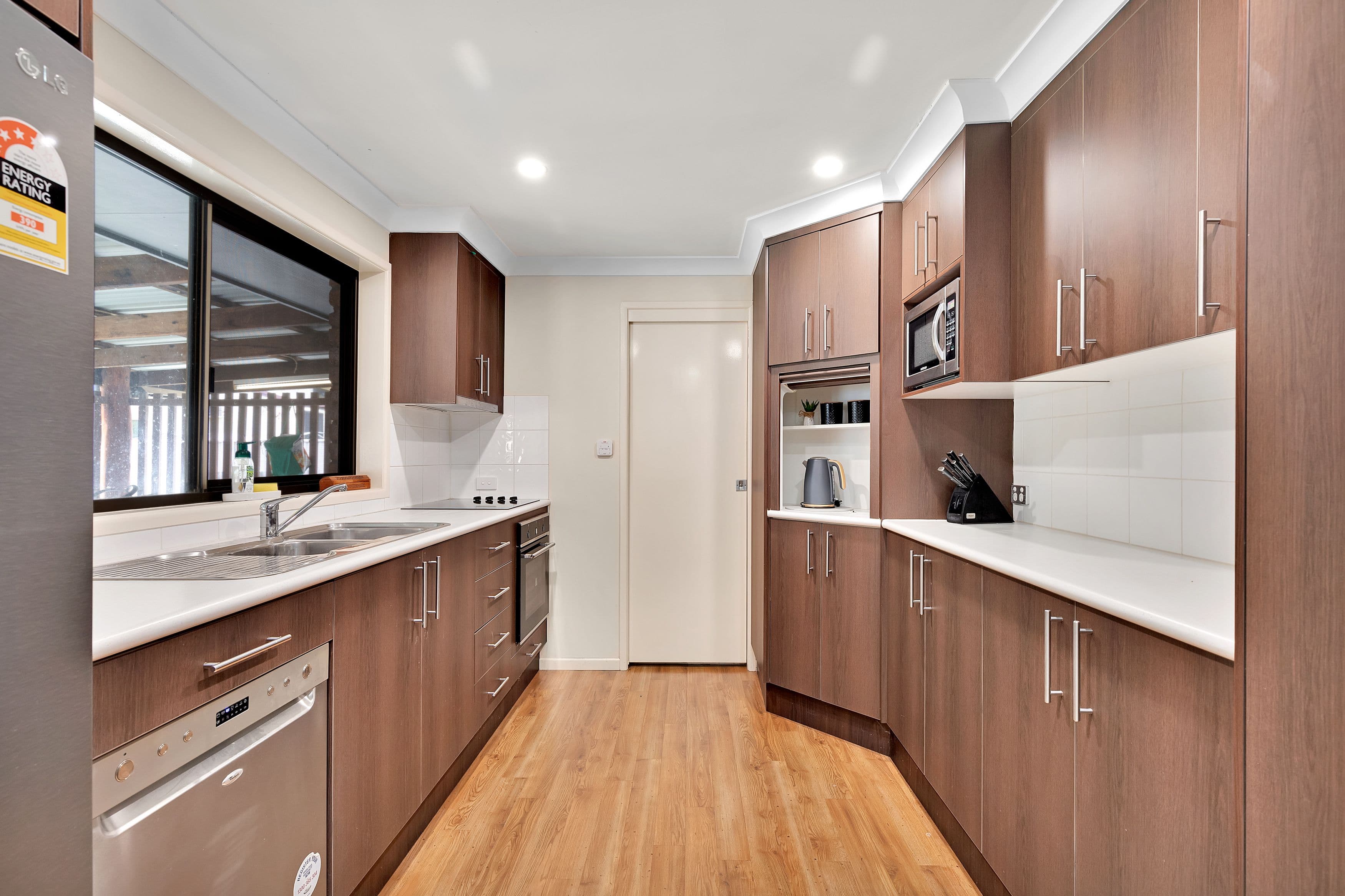 51 Loch Street, Emerald QLD 4720, Emerald - Thumbnail 4