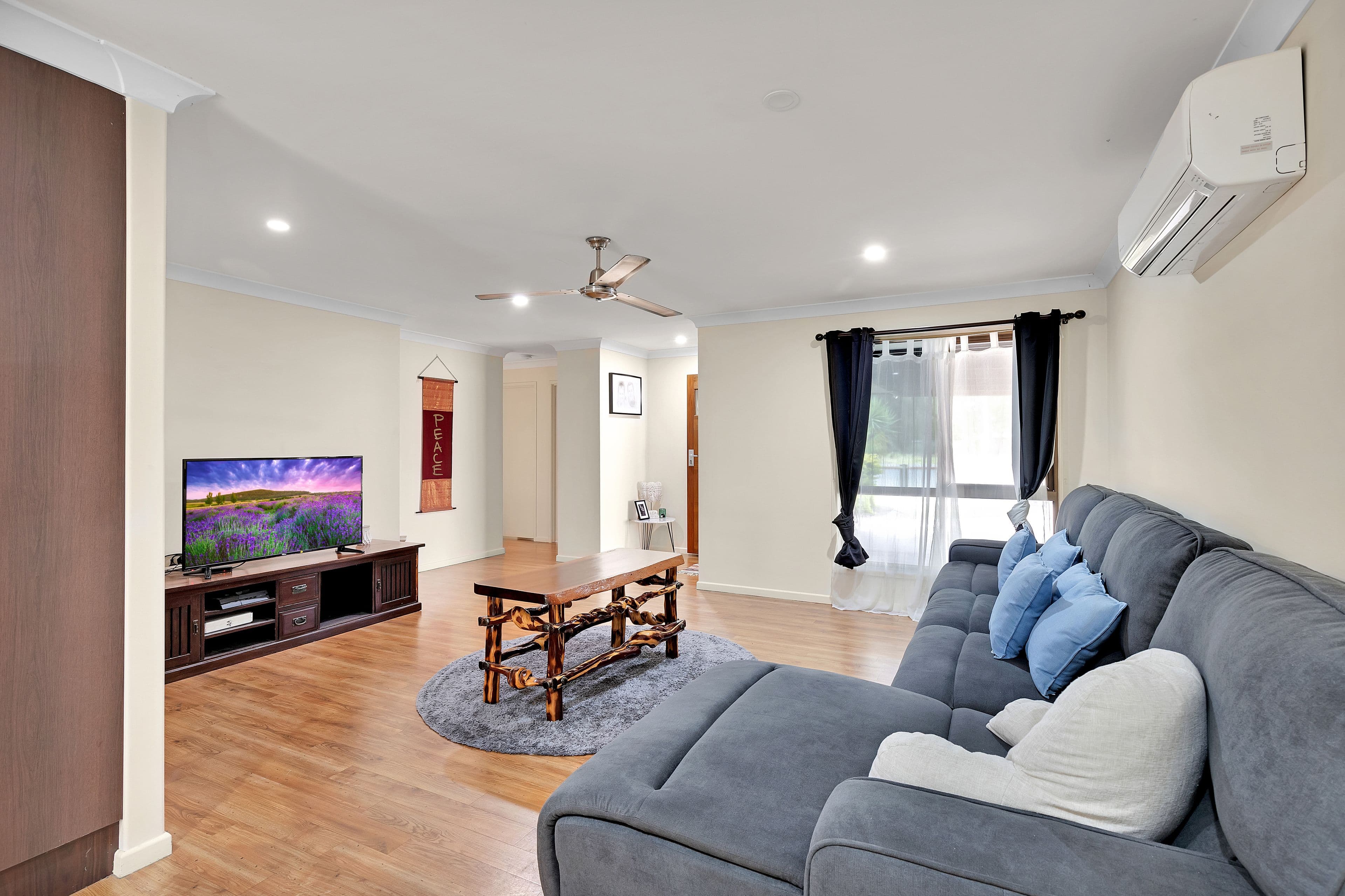 51 Loch Street, Emerald QLD 4720, Emerald - Thumbnail 5