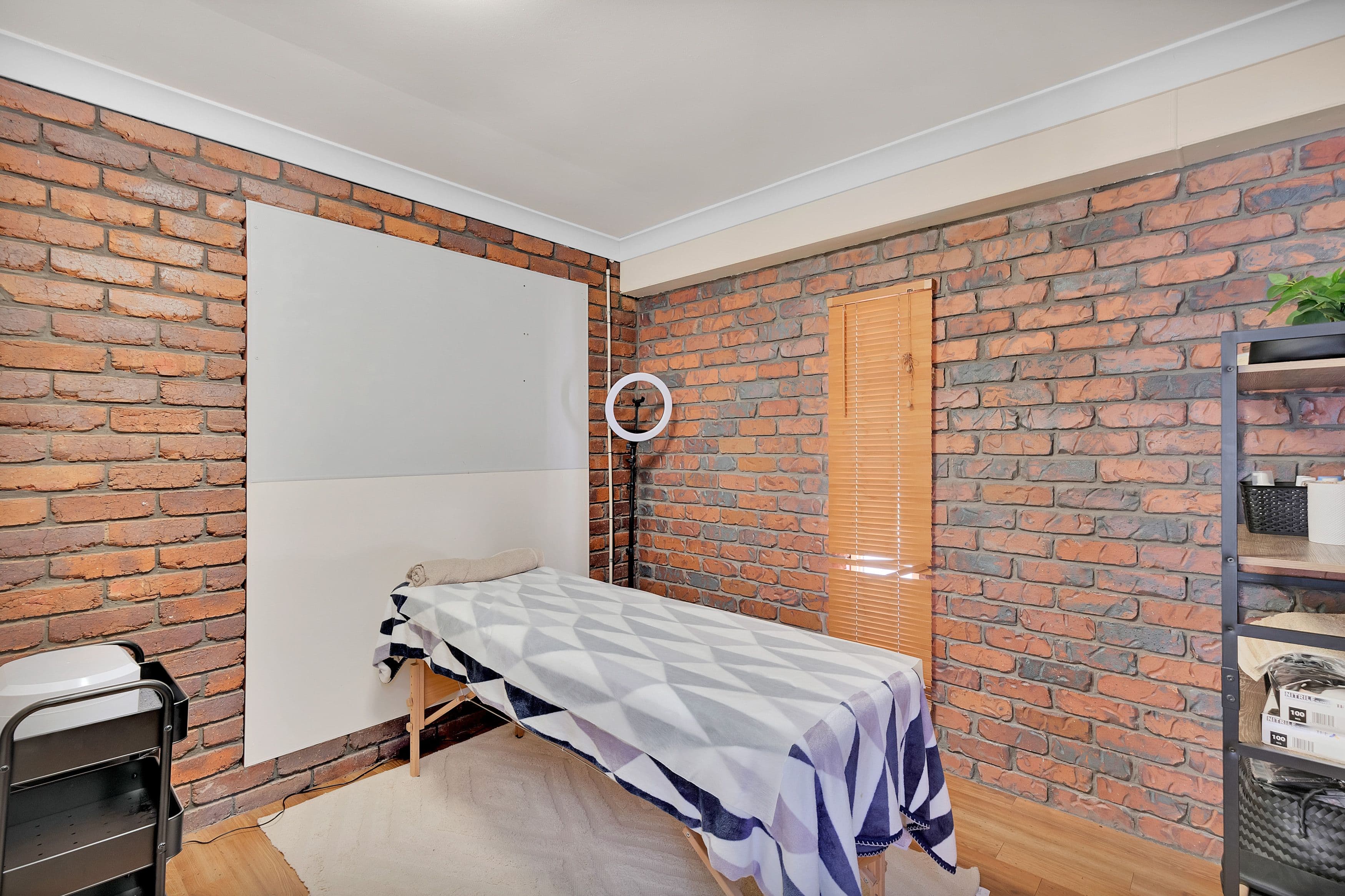 51 Loch Street, Emerald QLD 4720, Emerald - Thumbnail 8