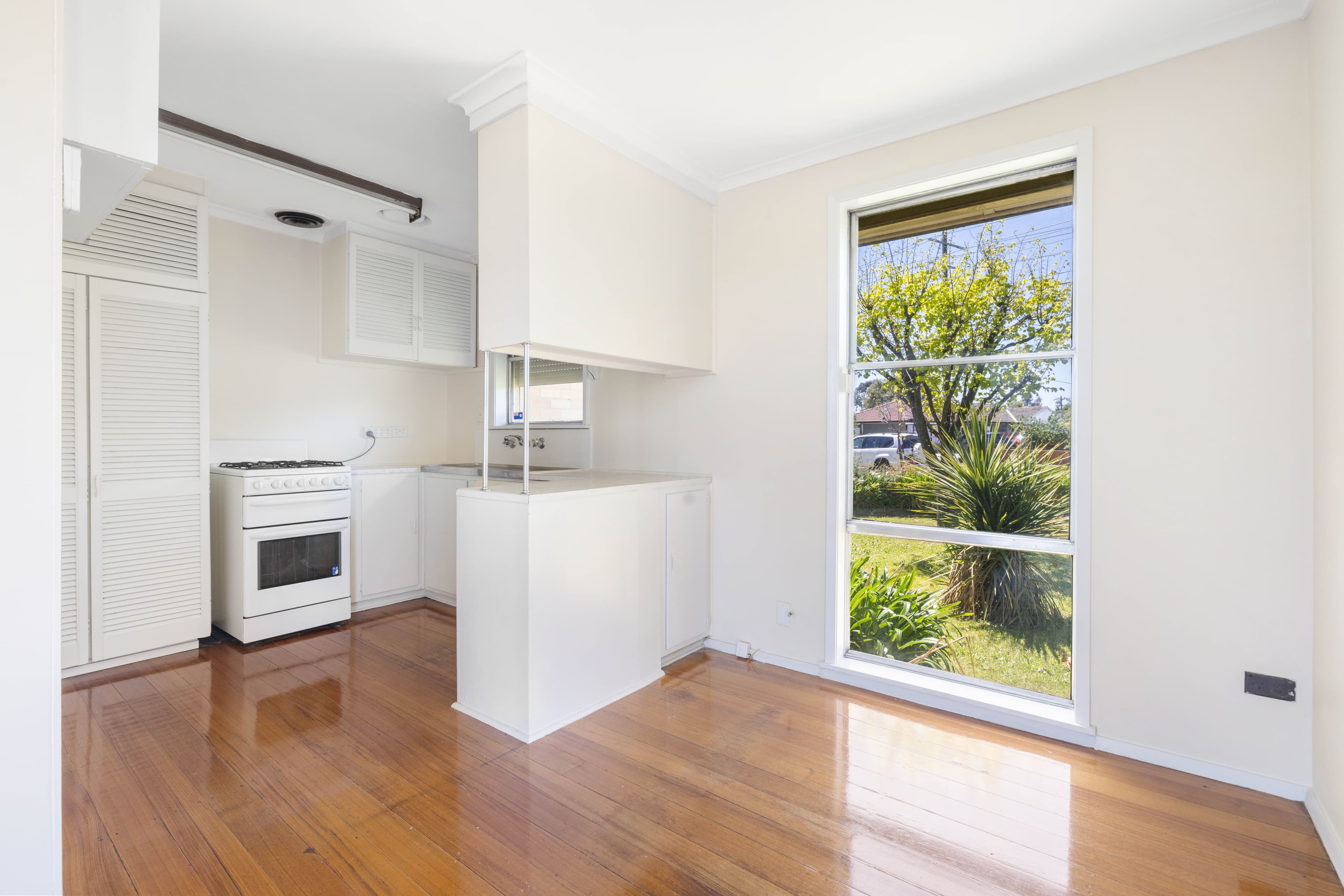 2 Hepburn Street, Dallas VIC 3047, Dallas - Thumbnail 5