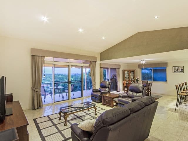 13 Sir Charles Holm Drive, ORMEAU QLD 4208, Ormeau Hills - Thumbnail 6