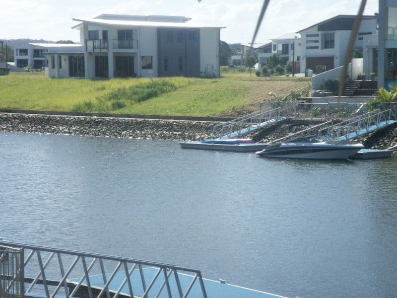 24 Quayside Drive, HELENSVALE QLD 4212, Helensvale - Thumbnail 2