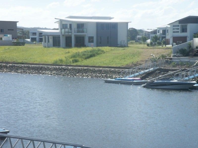 24 Quayside Drive, HELENSVALE QLD 4212, Helensvale - Thumbnail 4