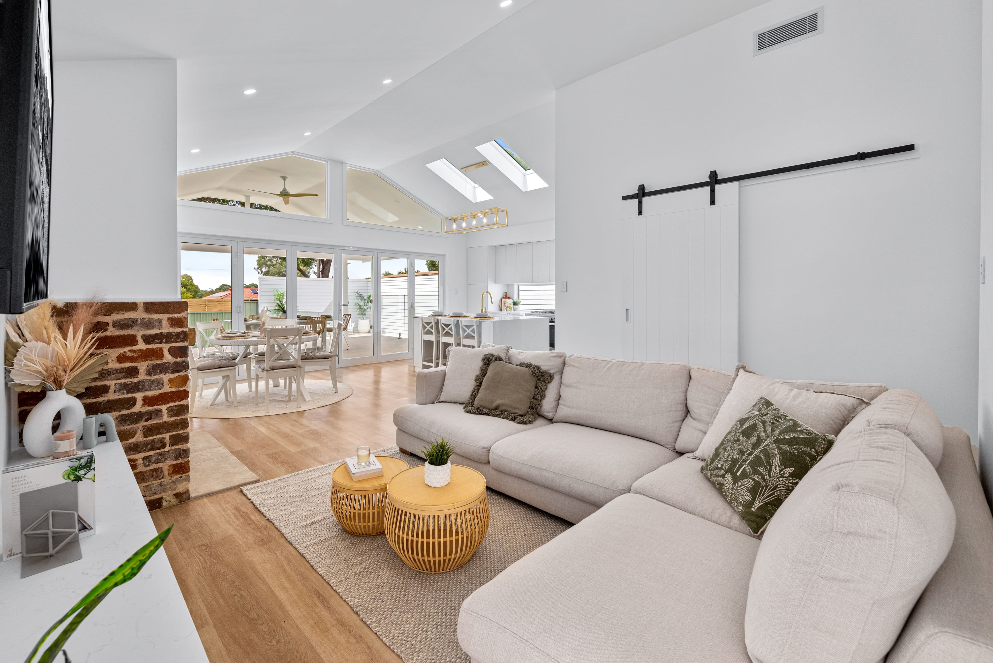 24 Berallier Drive, Camden South NSW 2570, Camden South - Thumbnail 3