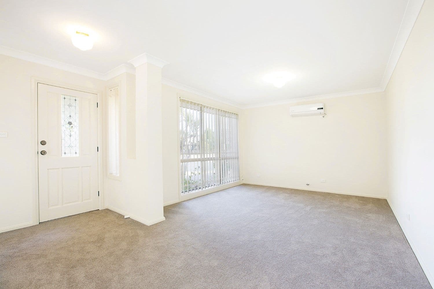 12 Berril Place, Glenmore Park - Thumbnail 2