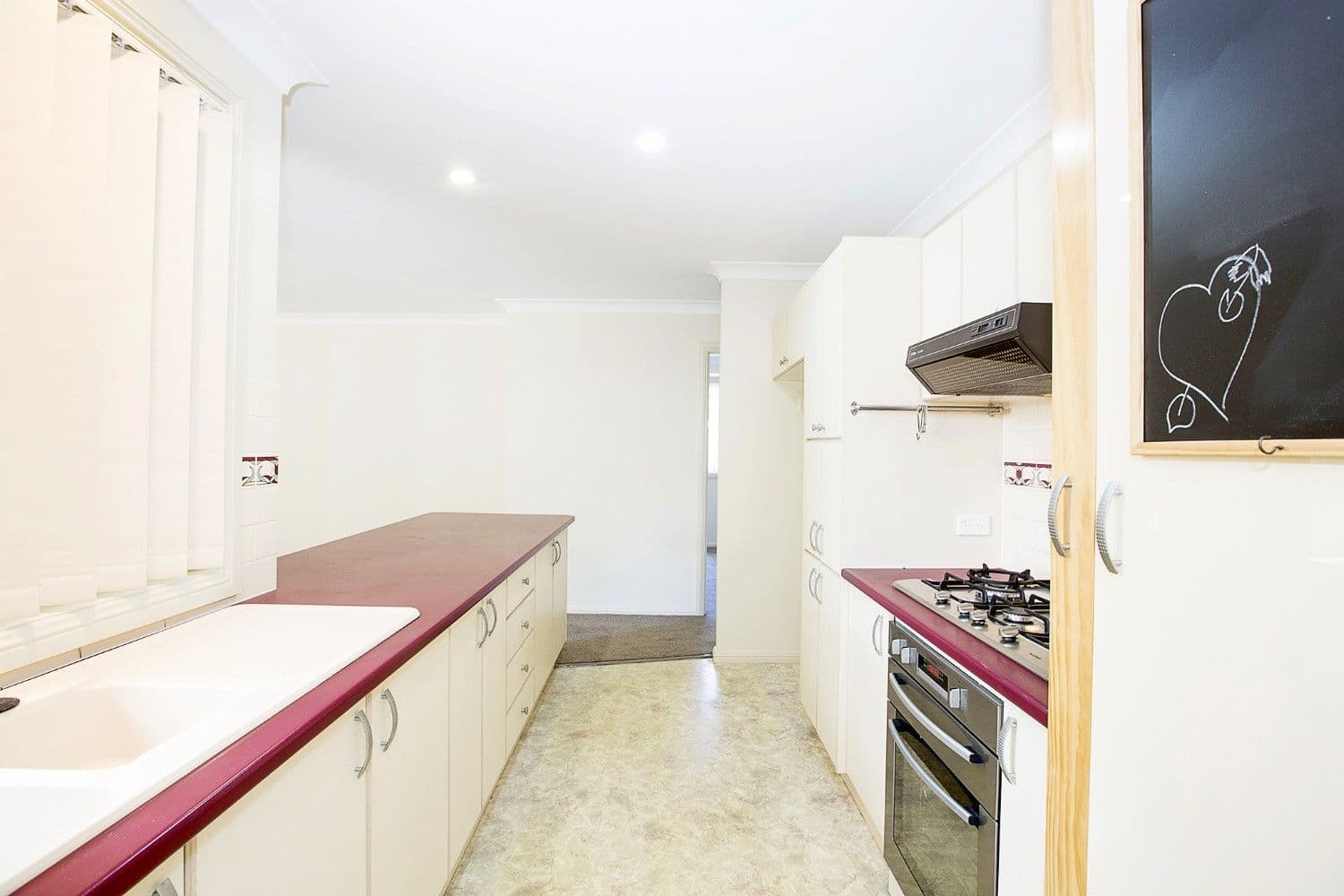 12 Berril Place, Glenmore Park - Thumbnail 3