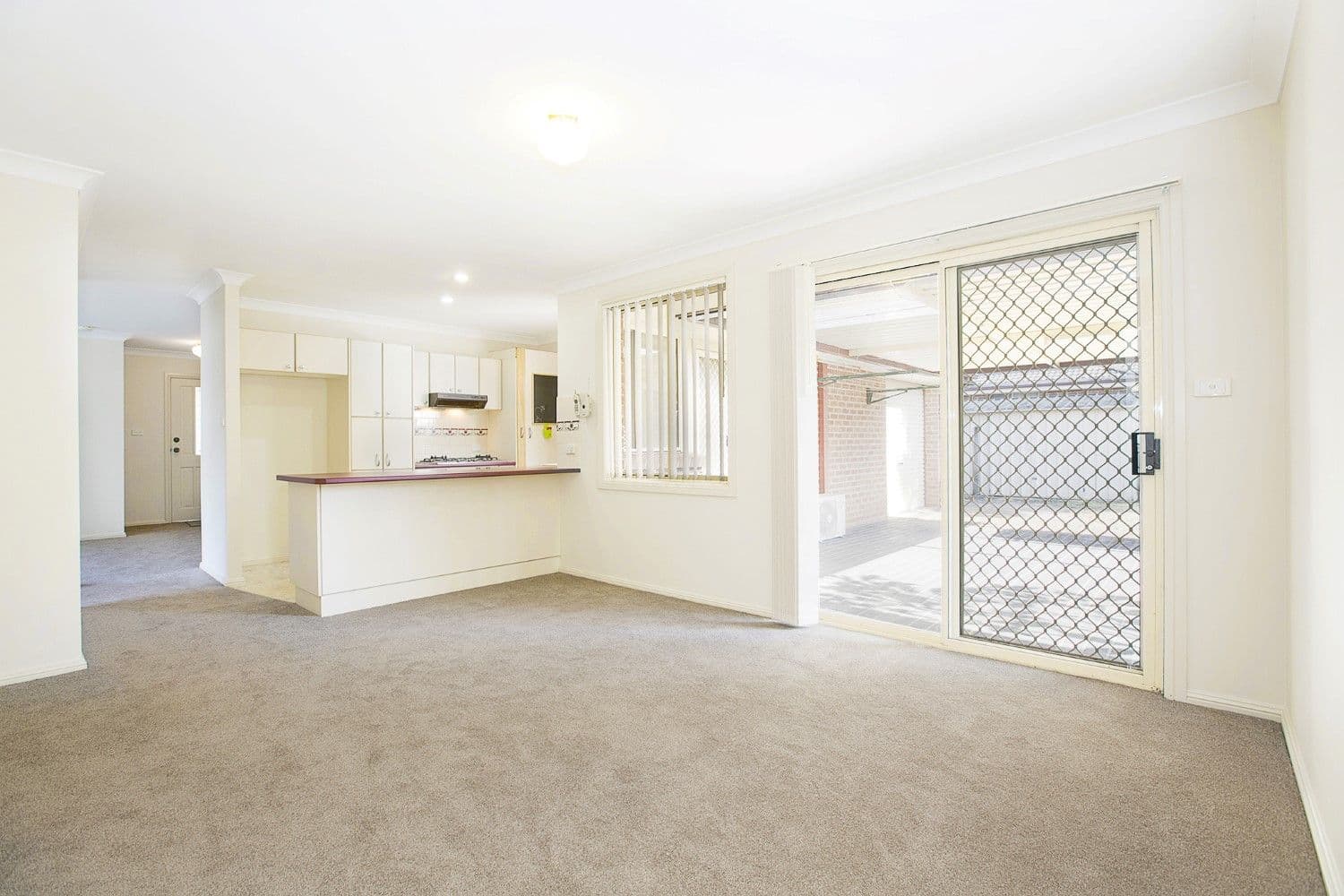 12 Berril Place, Glenmore Park - Thumbnail 4