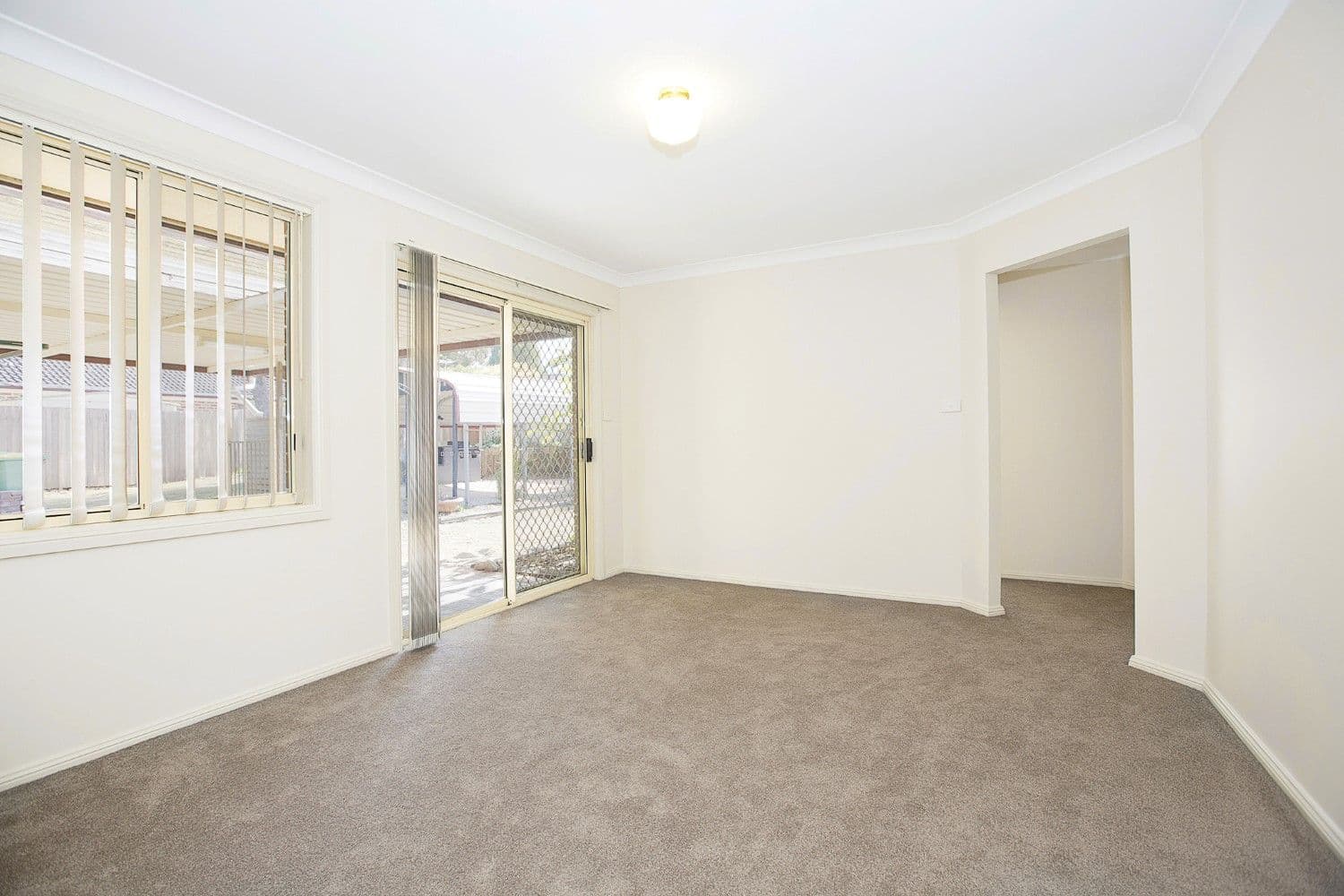 12 Berril Place, Glenmore Park - Thumbnail 6