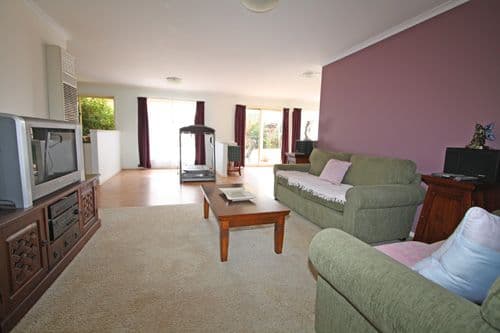 2 John Dwyer Crescent, BUNGENDORE NSW 2621, Bungendore - Thumbnail 4