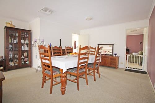 2 John Dwyer Crescent, BUNGENDORE NSW 2621, Bungendore - Thumbnail 6