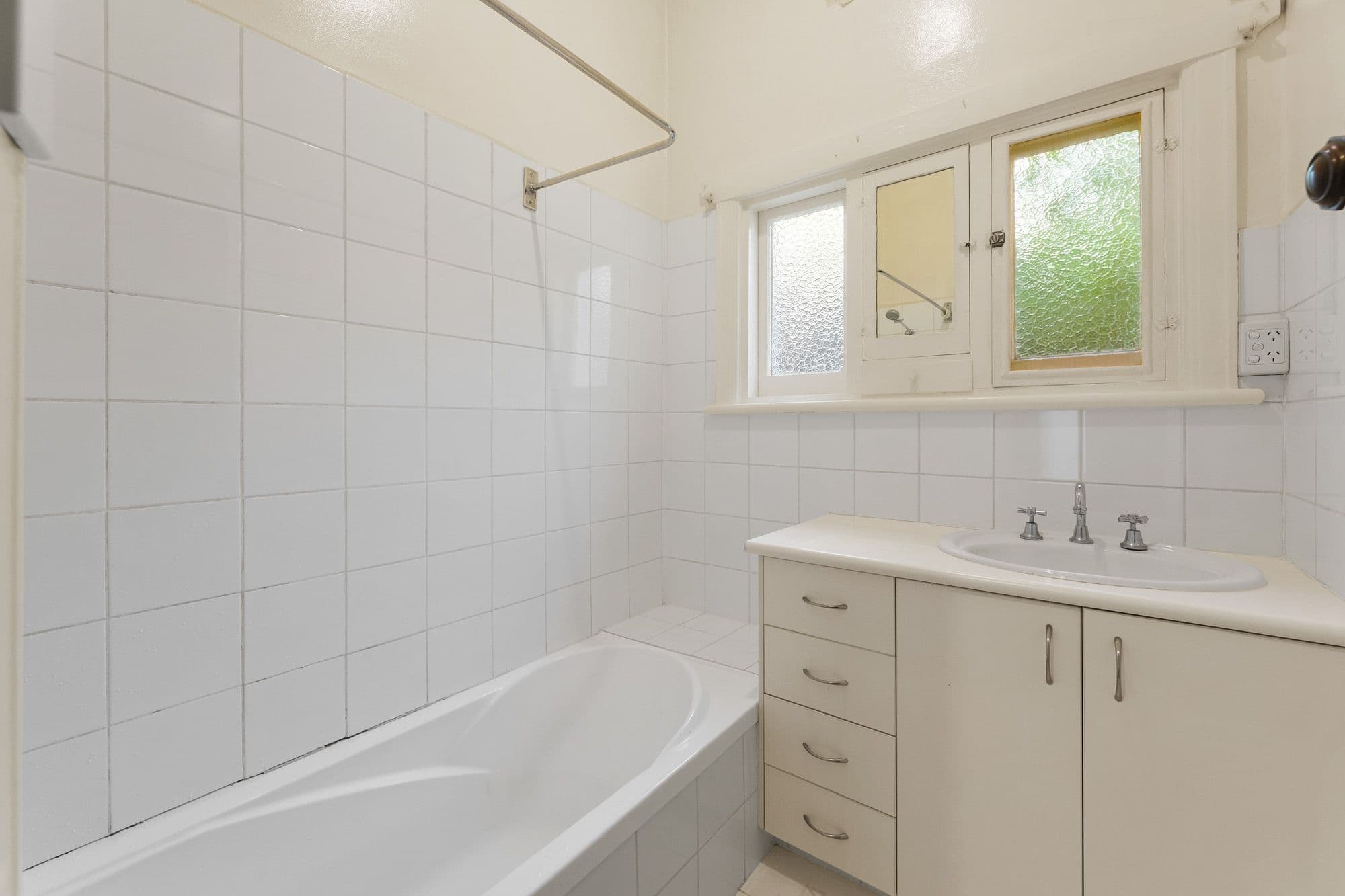 34 Grandview Avenue, Glen Iris VIC 3146, Glen Iris - Thumbnail 5