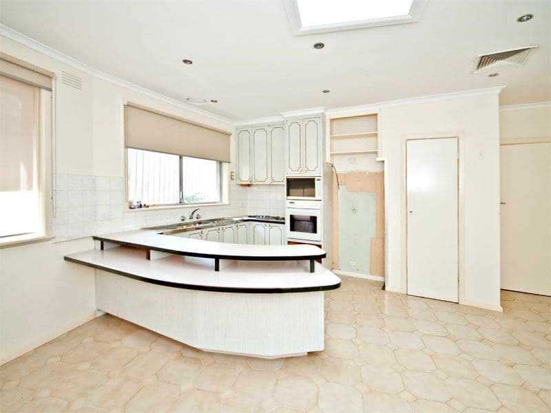49 Linda Avenue, BOX HILL NORTH VIC 3129, Box Hill North - Thumbnail 3