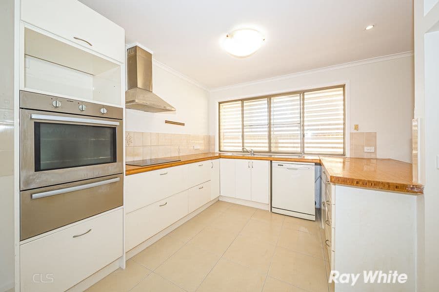 35 Phoenix Avenue, Bongaree QLD 4507, Bongaree - Thumbnail 2